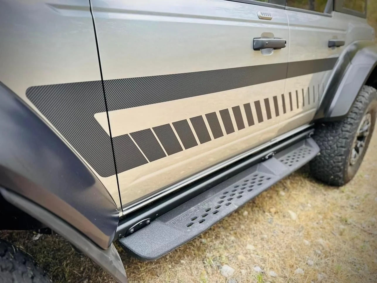 Ford Bronco Poison Drummer Braptor Graphic Install (Rider Graphix) img_7101-jpg