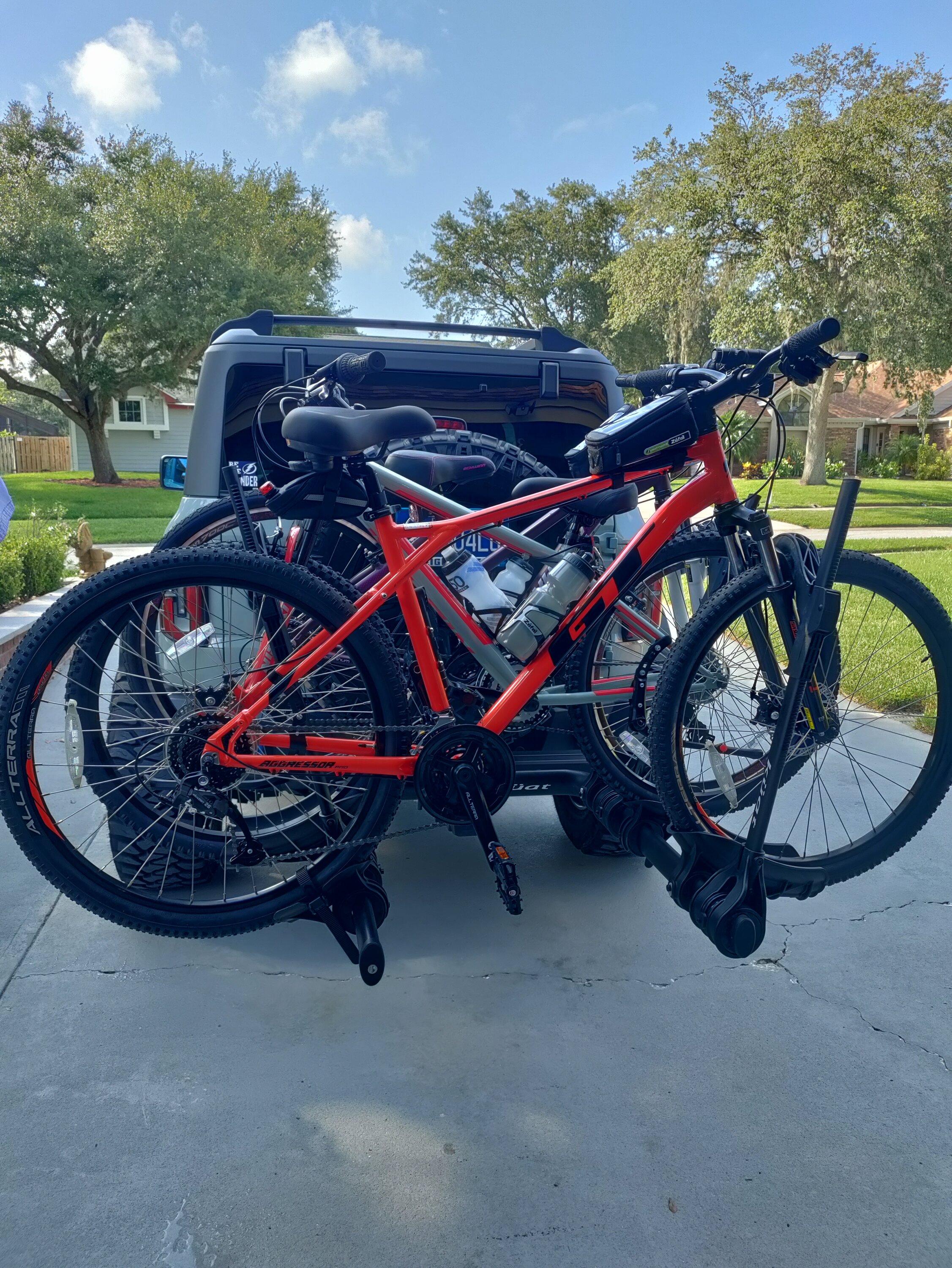 Ford Bronco KUAT 3 bike rack and swing away installed on Bronco IMG_20230627_172912