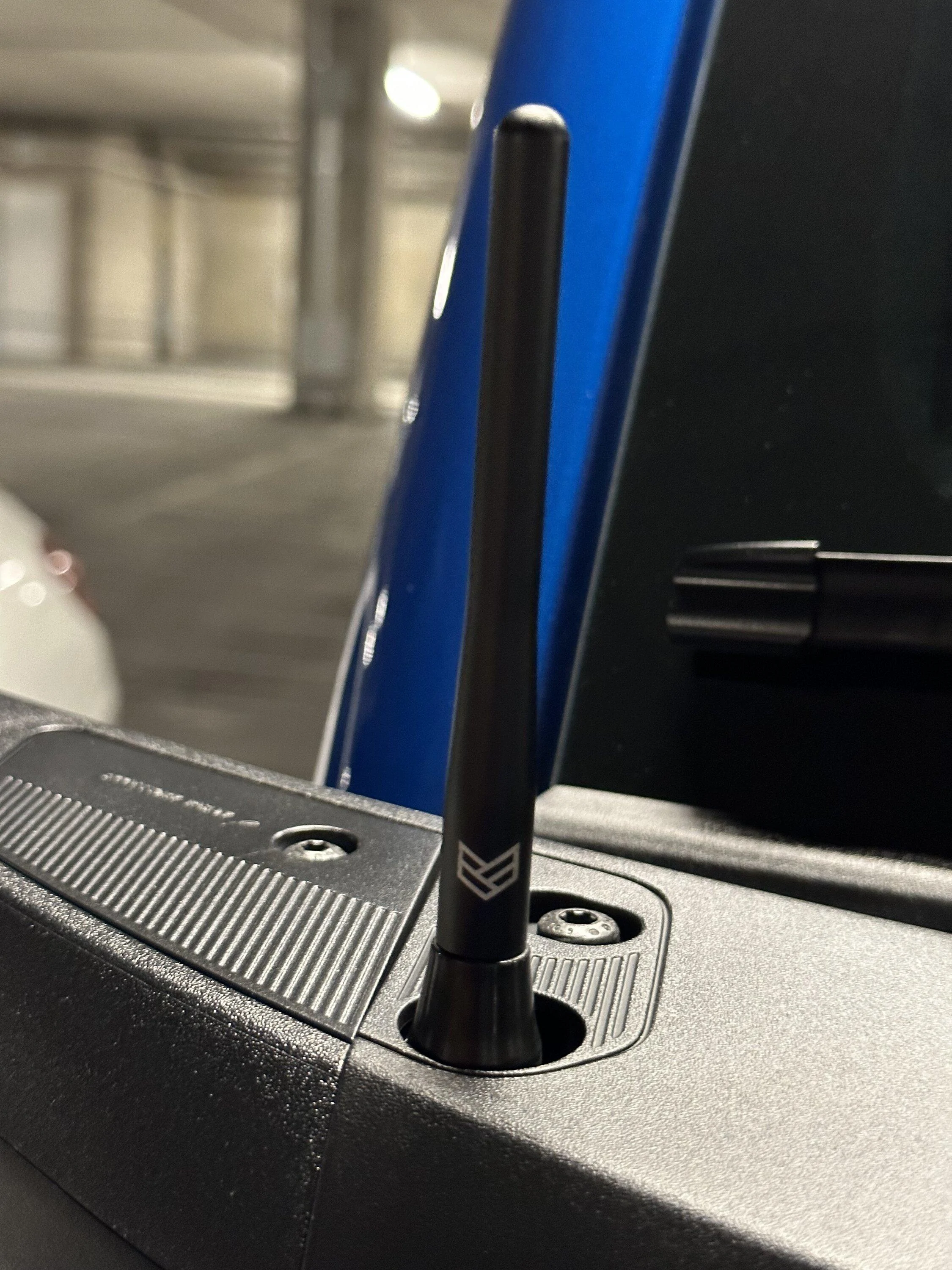 Ford Bronco Stubby Antenna recommendations? IMG_8556