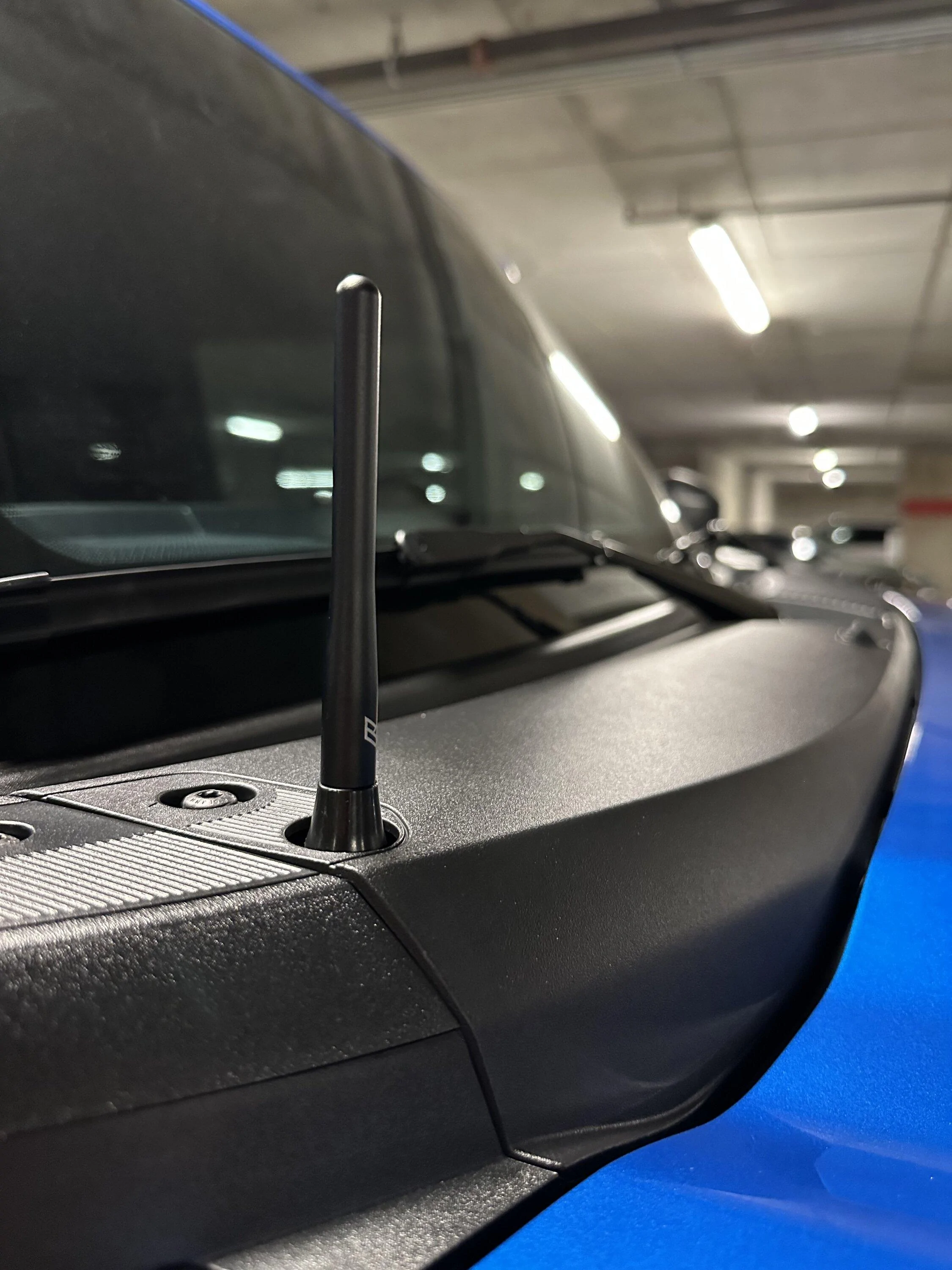 Ford Bronco Stubby Antenna recommendations? IMG_8552