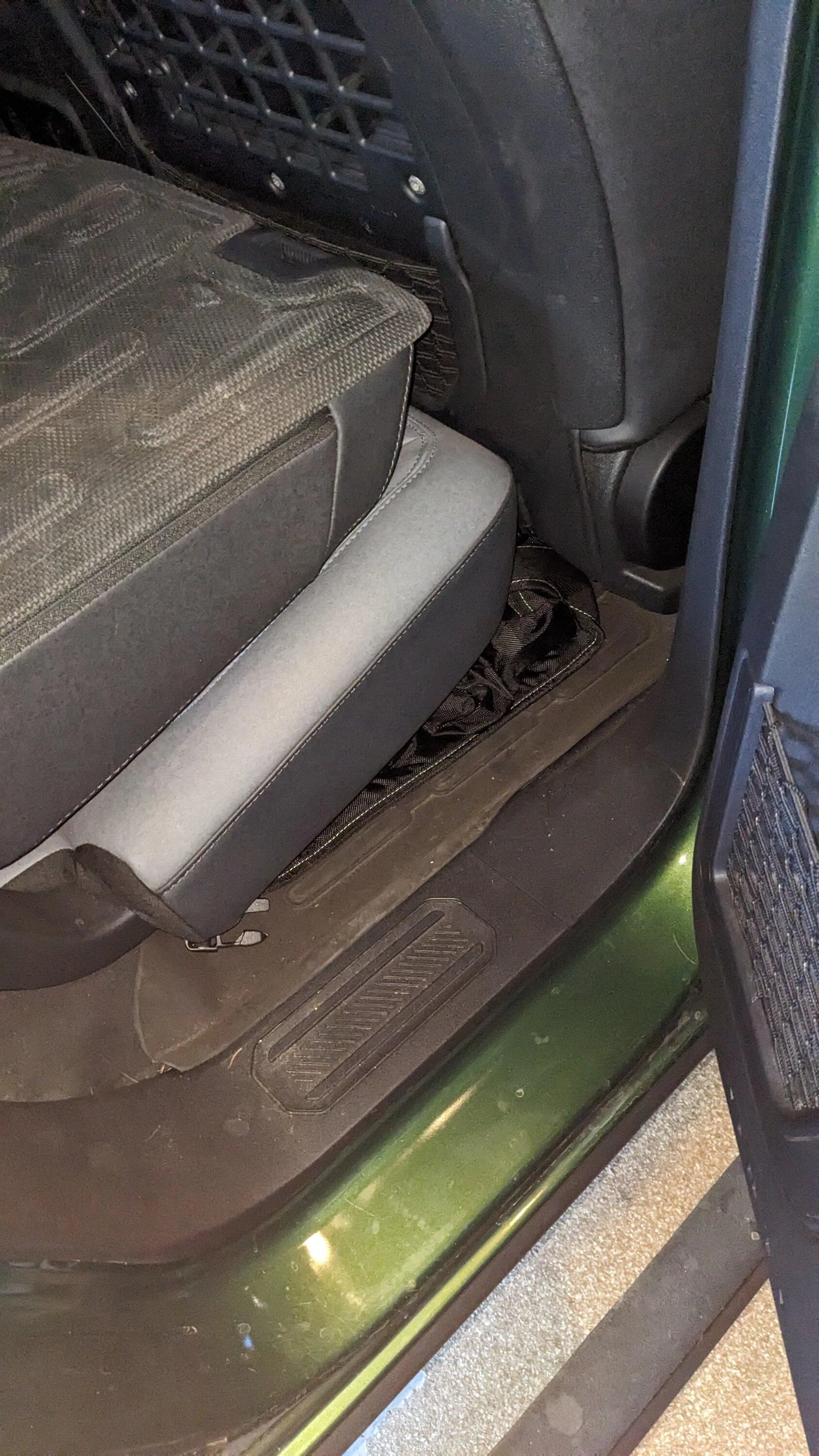 Ford Bronco Rhino USA tool roll fits PXL_20230627_233618420