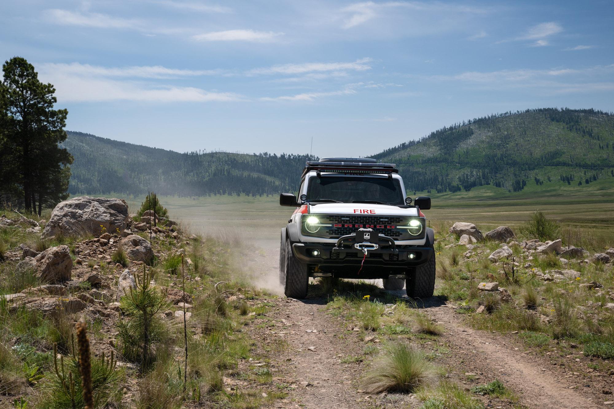 Ford Bronco Bronco Wildland Firefighting Rig Debut Bronco wildland firefighting command rig_03