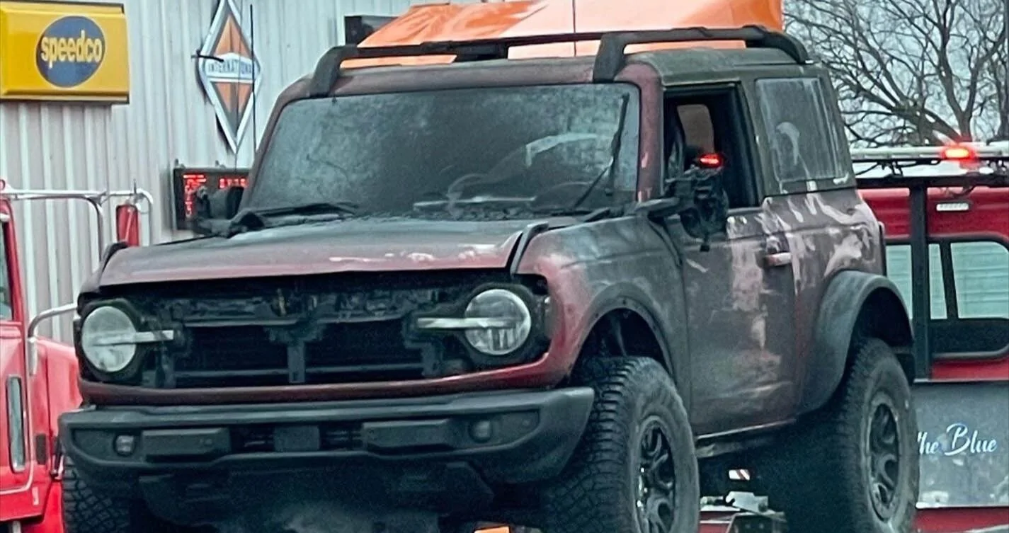 Ford Bronco CARBONIZED GRAY Bronco Club IMG_20230629_144856