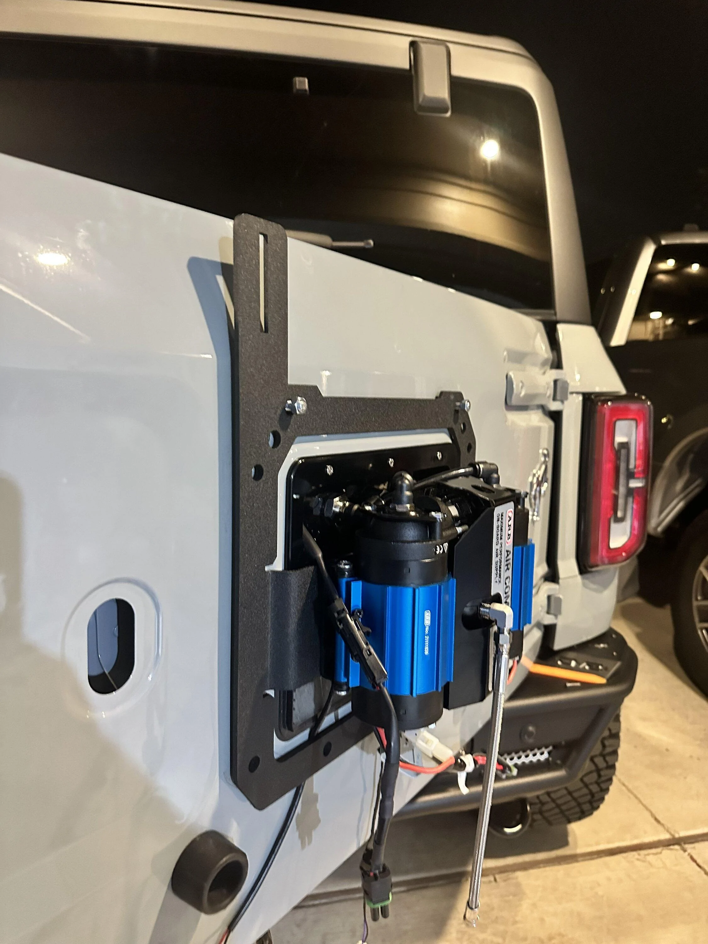 Ford Bronco AGS Off-Road Tailgate Reinforcement Compressor Mount IMG_5173