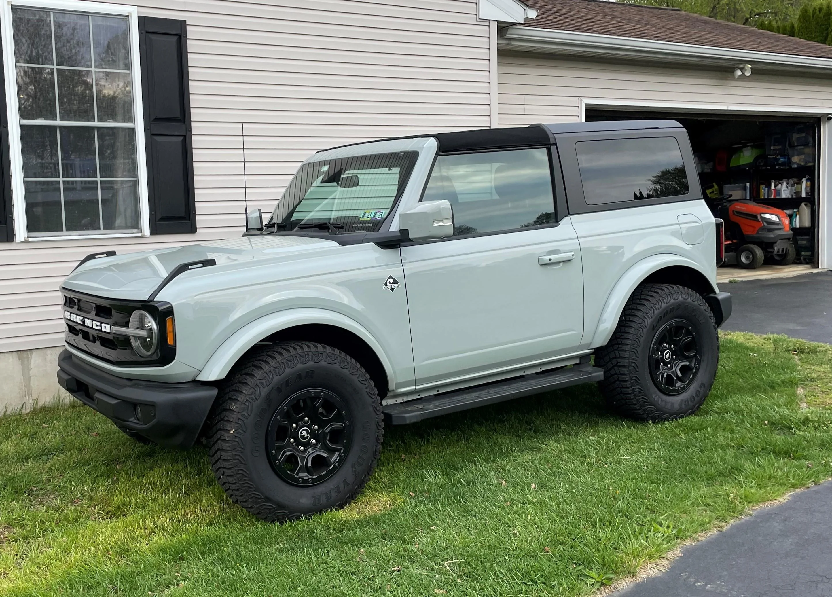 Bronco.jpeg