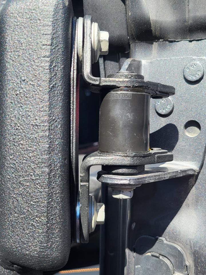 Ford Bronco What did you do TO / WITH your Bronco today? 👨🏻‍🔧🧰🚿🛠 Passenger rear upper hinge red
