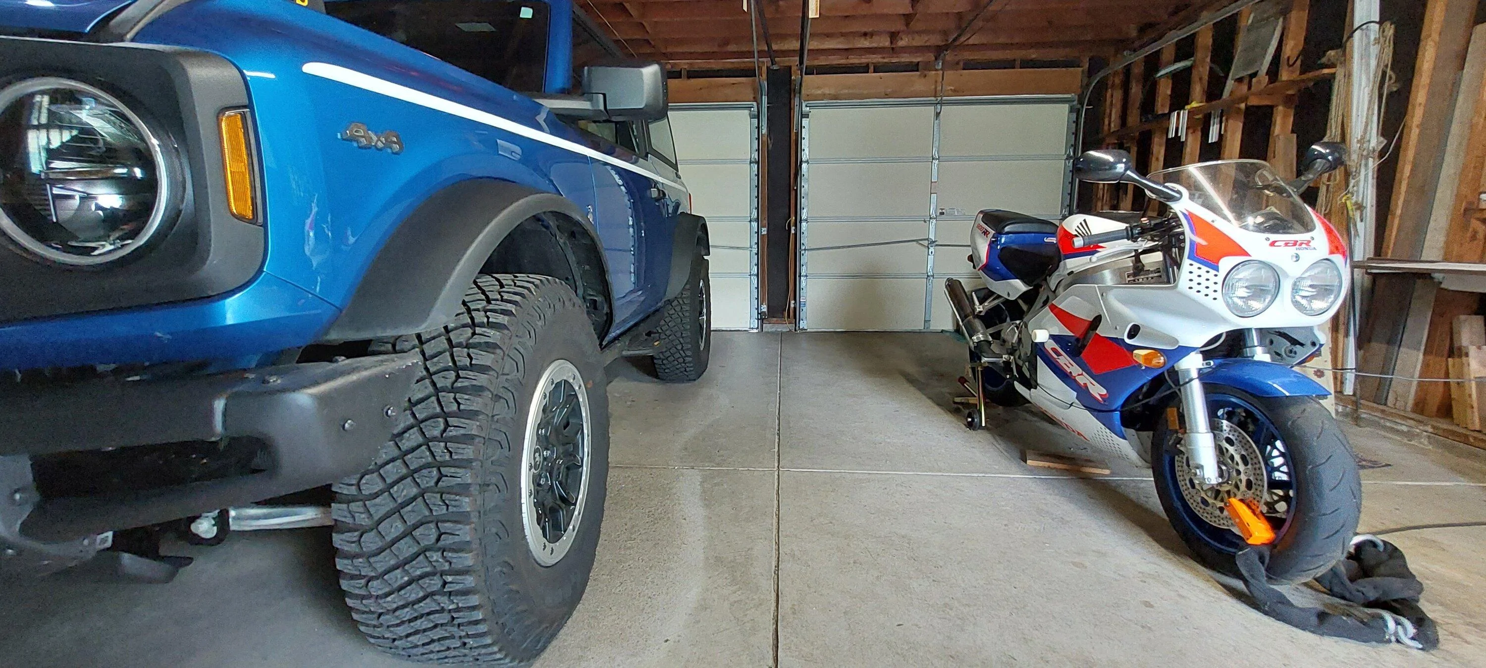 Ford Bronco Superbikes and Broncos 20230702_143046