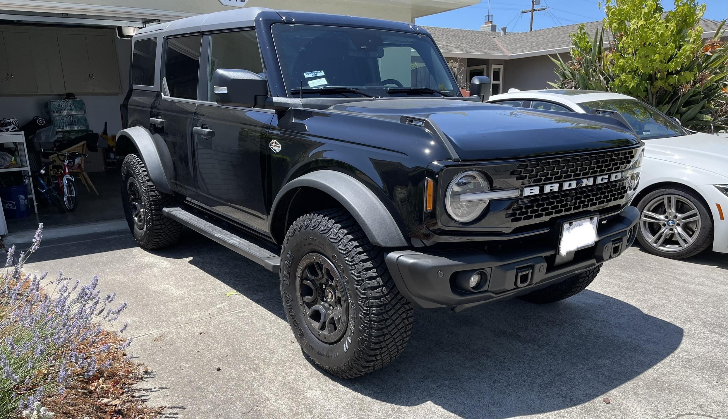 Ford Bronco Wildtrak mall crawler IMG_4192