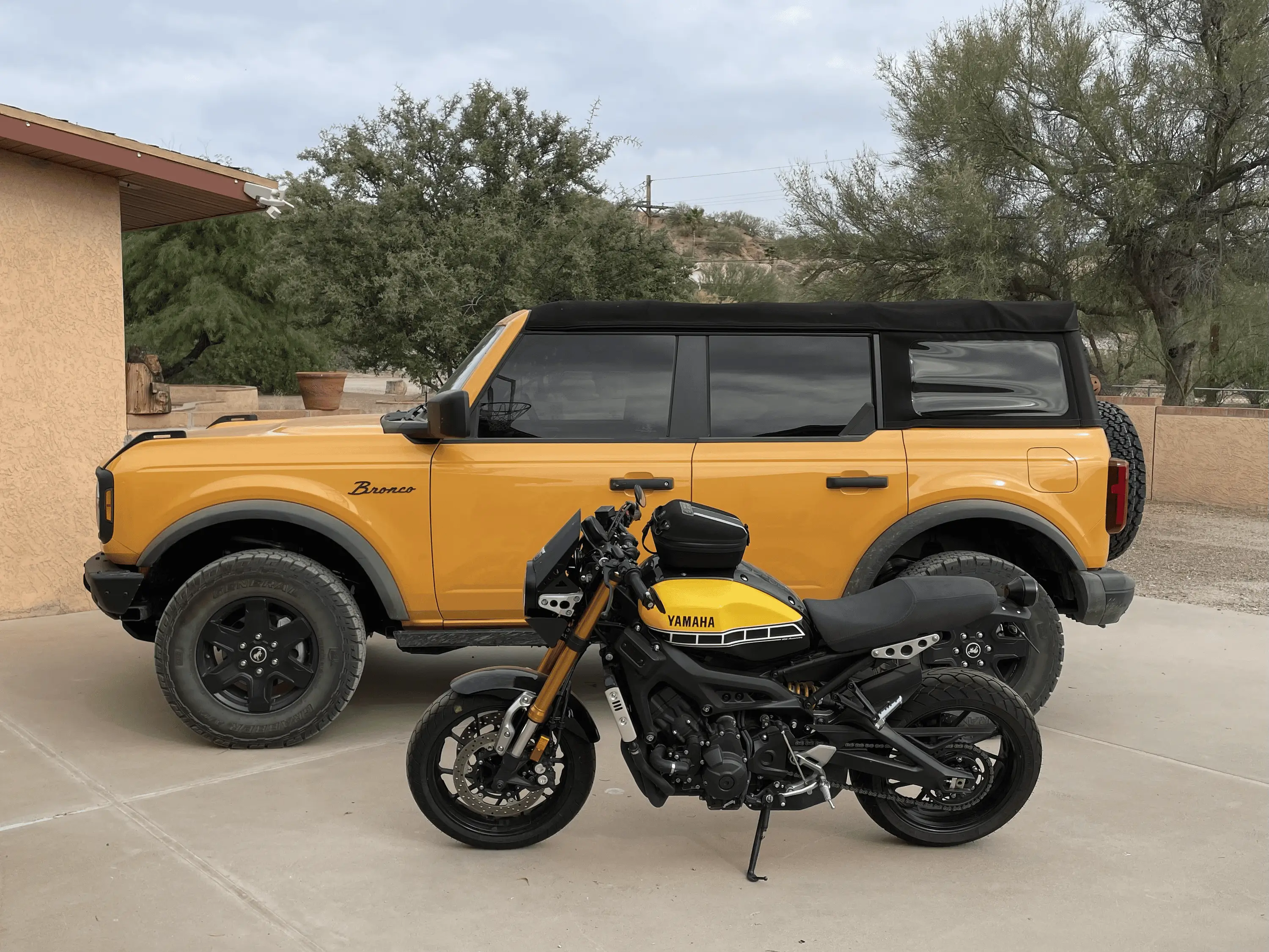 Ford Bronco Superbikes and Broncos tempImagejrgQdg