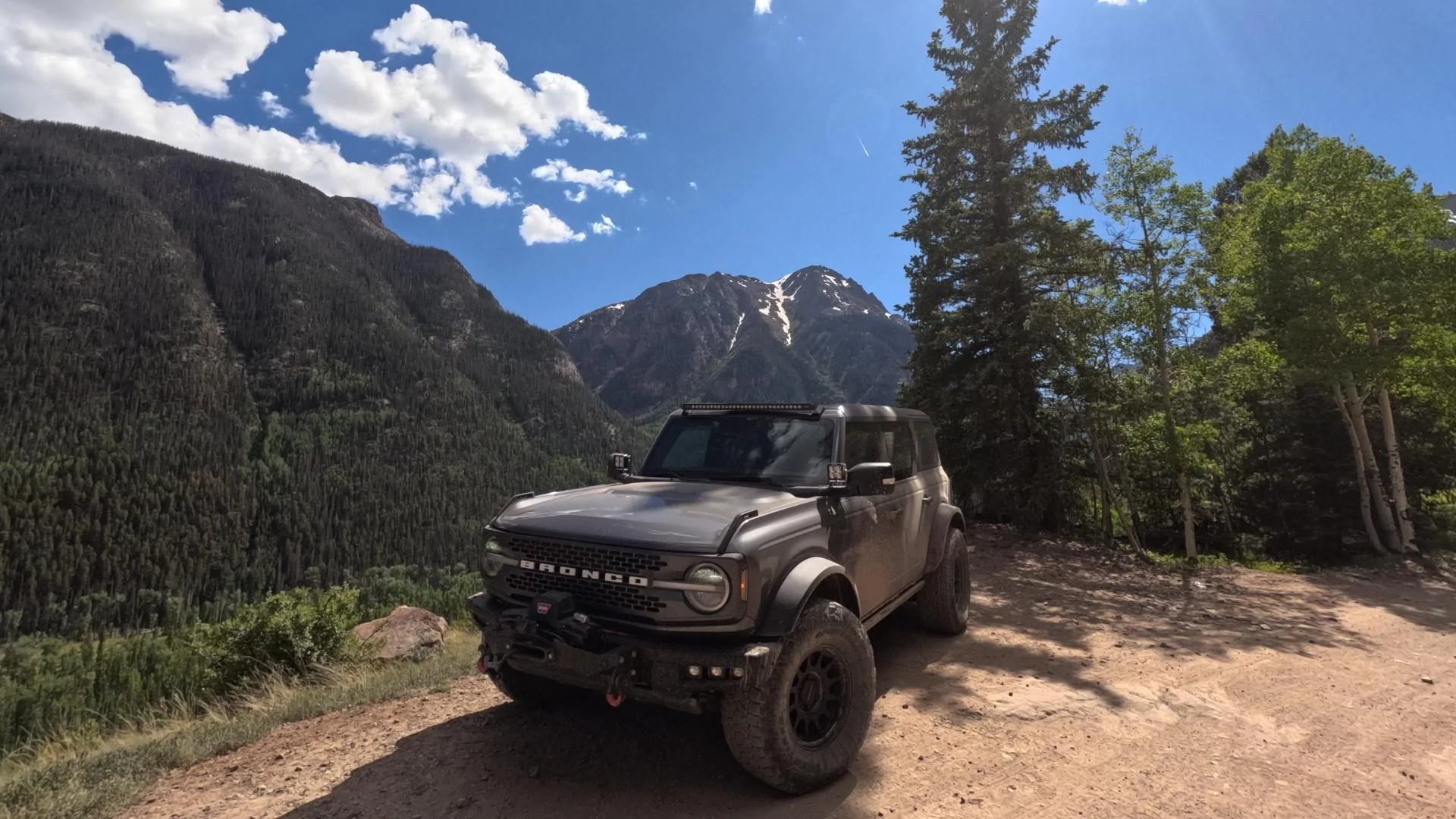 Ford Bronco Colorado Passes: Engineer -> Cinnamon -> California -> Hurricane -> Corkscrew GOPR0098