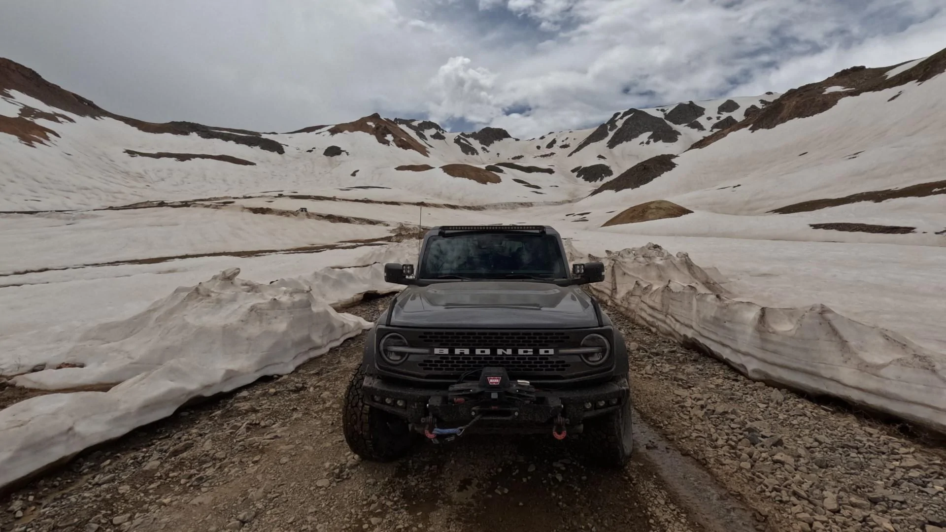 Ford Bronco Colorado Passes: Engineer -> Cinnamon -> California -> Hurricane -> Corkscrew GOPR0121
