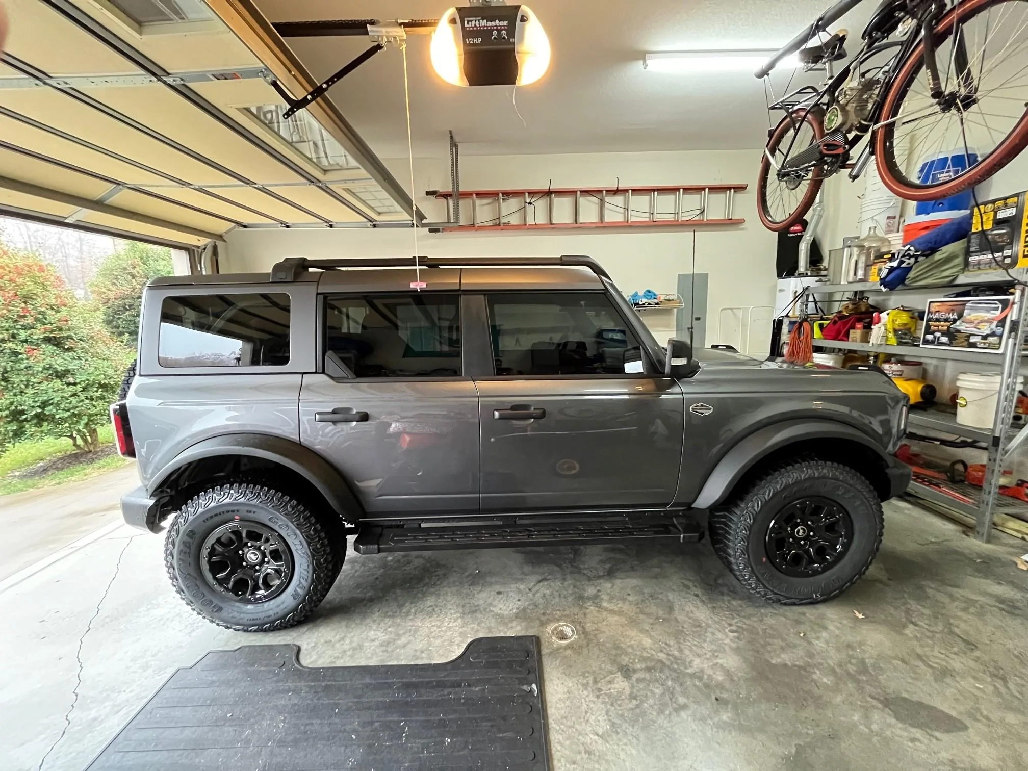 Bronco -Hard.jpg