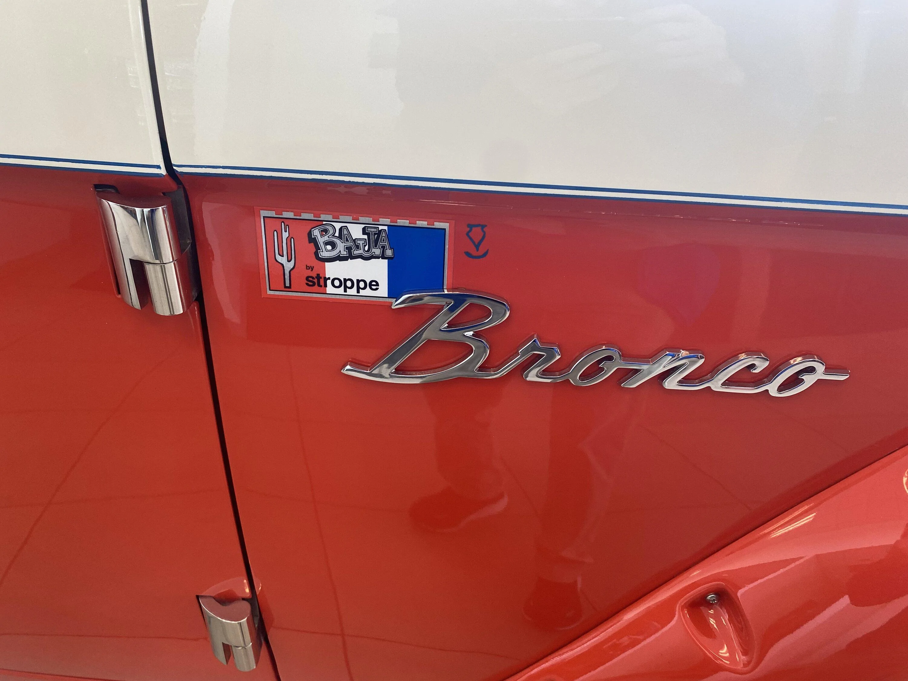 Ford Bronco HERITAGE EDITION Bronco Club IMG_3571
