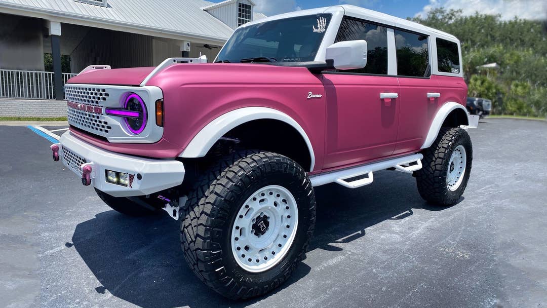 Ford Bronco Barbie-Inspired Bronco is a Used Black Diamond Selling for $89,890 2840761-18-revo