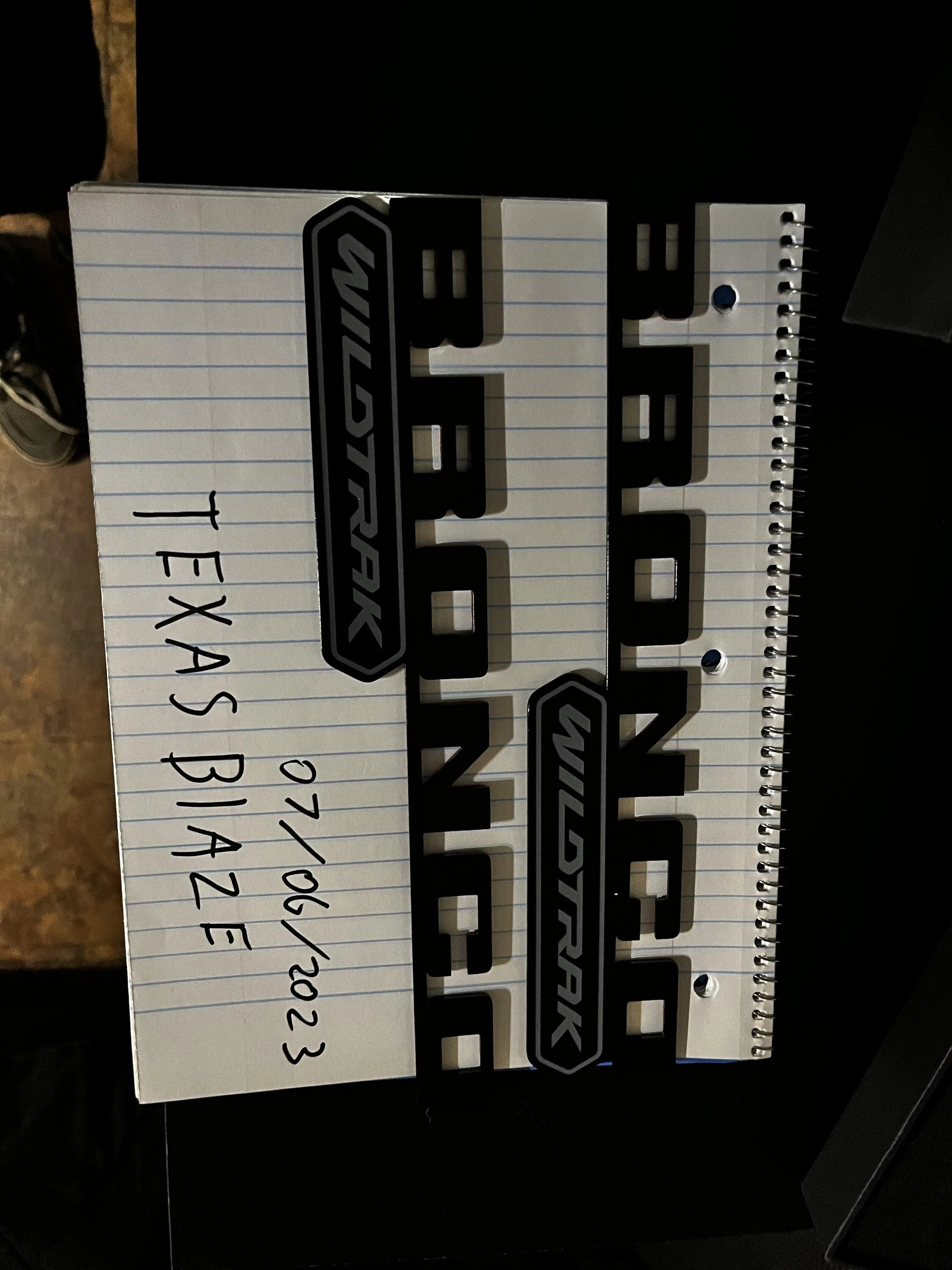 Ford Bronco Bronco Wildtrak Emblem IMG_2152
