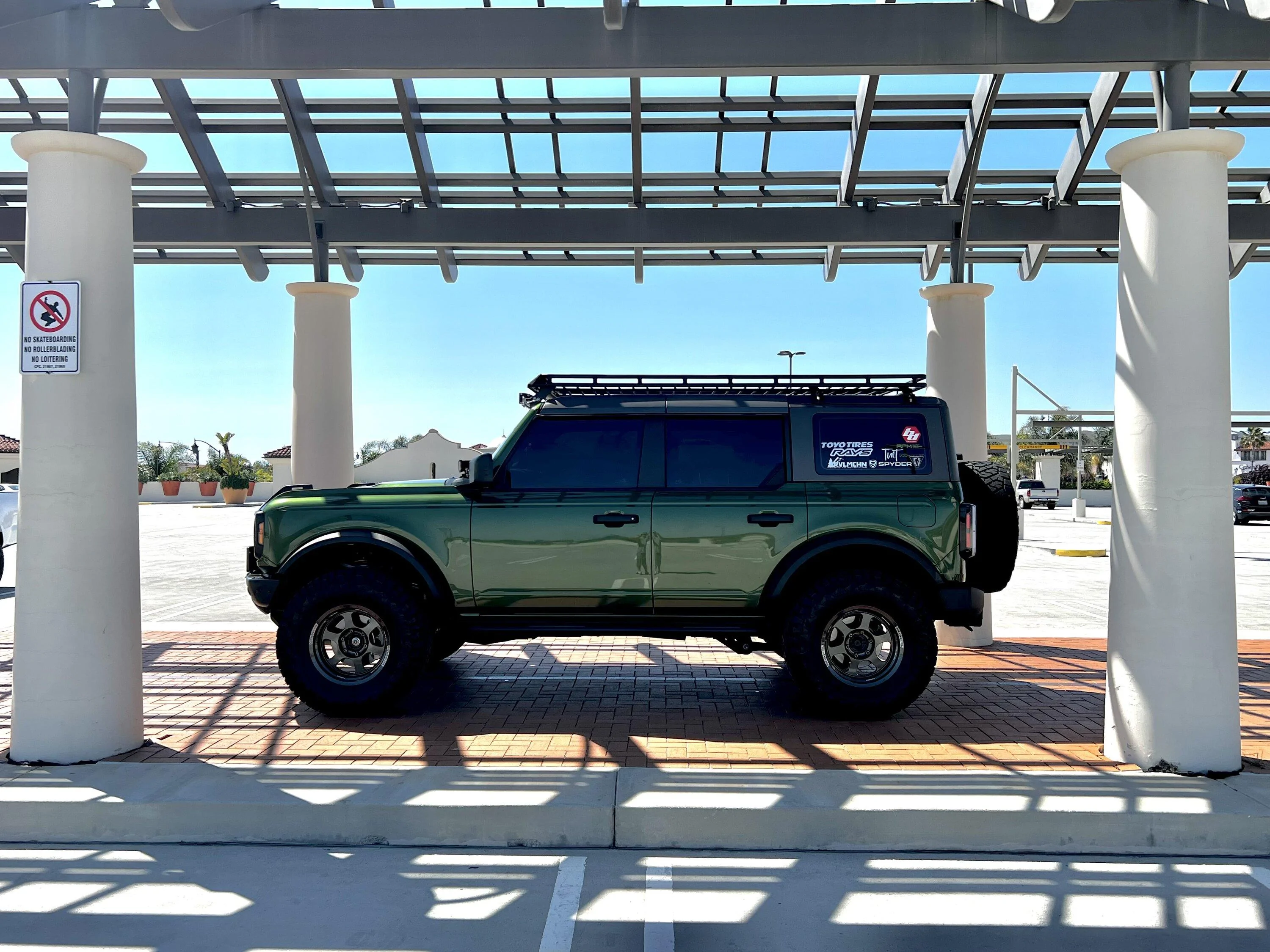Ford Bronco Building Off a Base IMG_2801