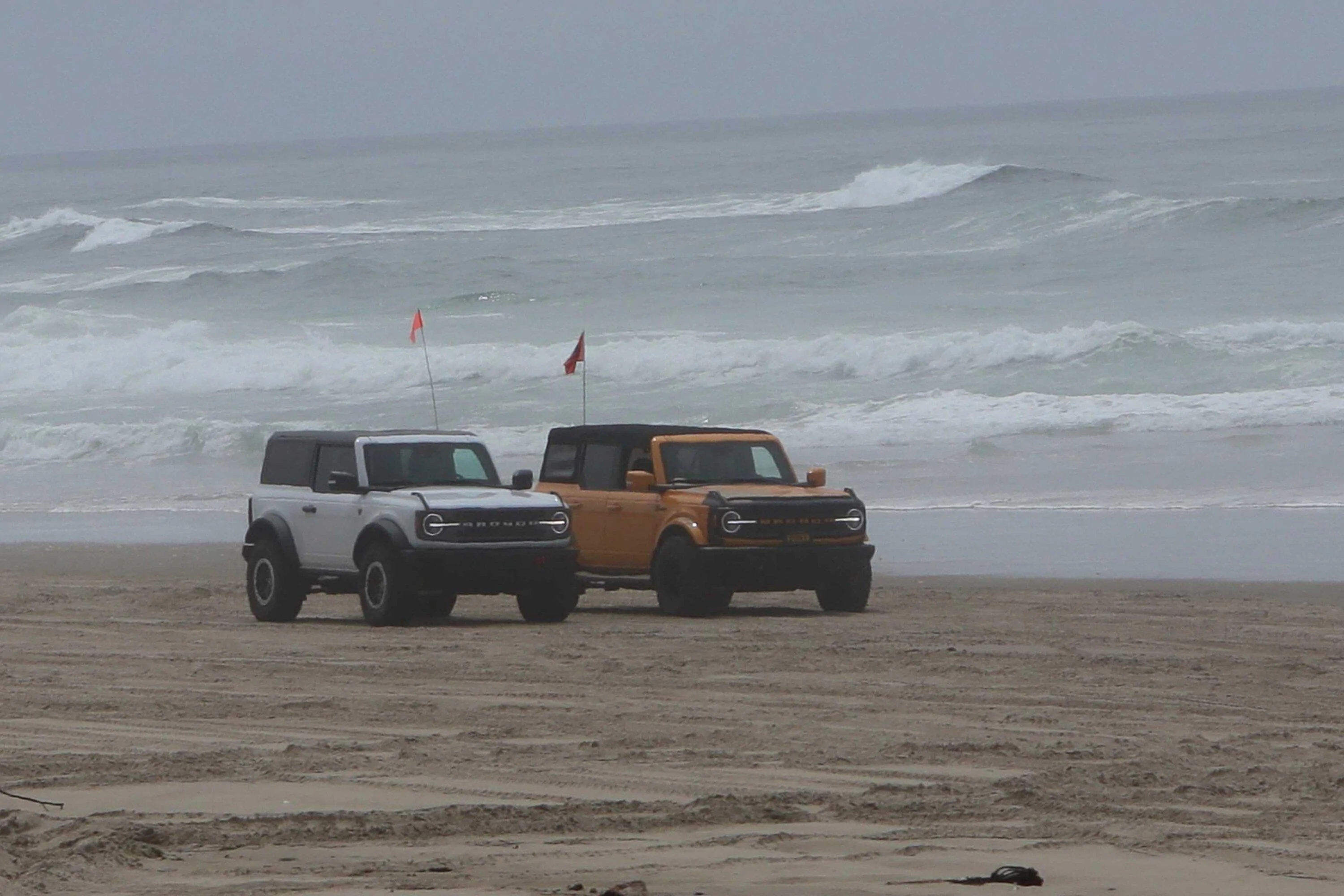 Ford Bronco Bronco Team 2 door. Beach 1