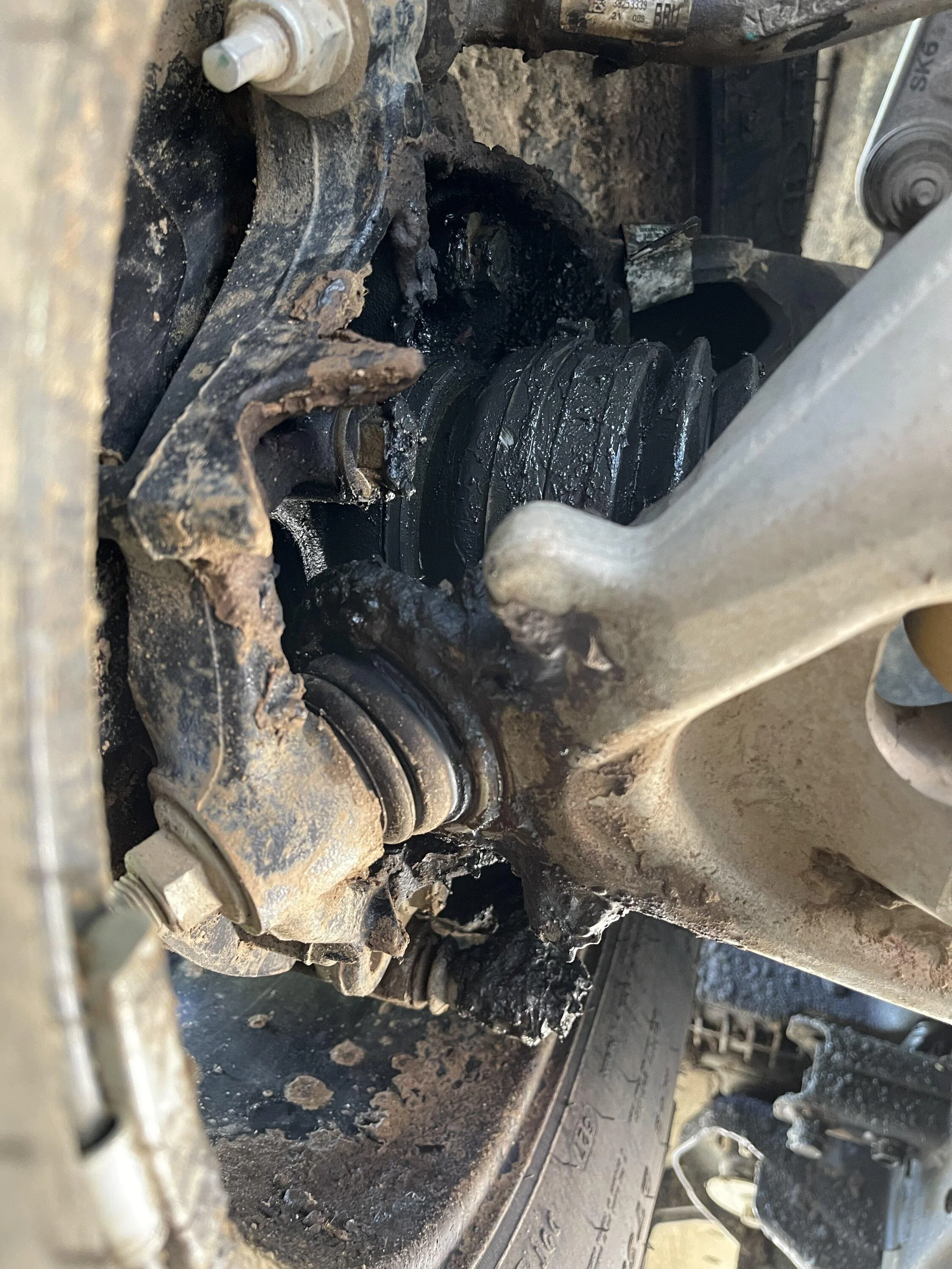 Ford Bronco CV joint issue IMG_5170