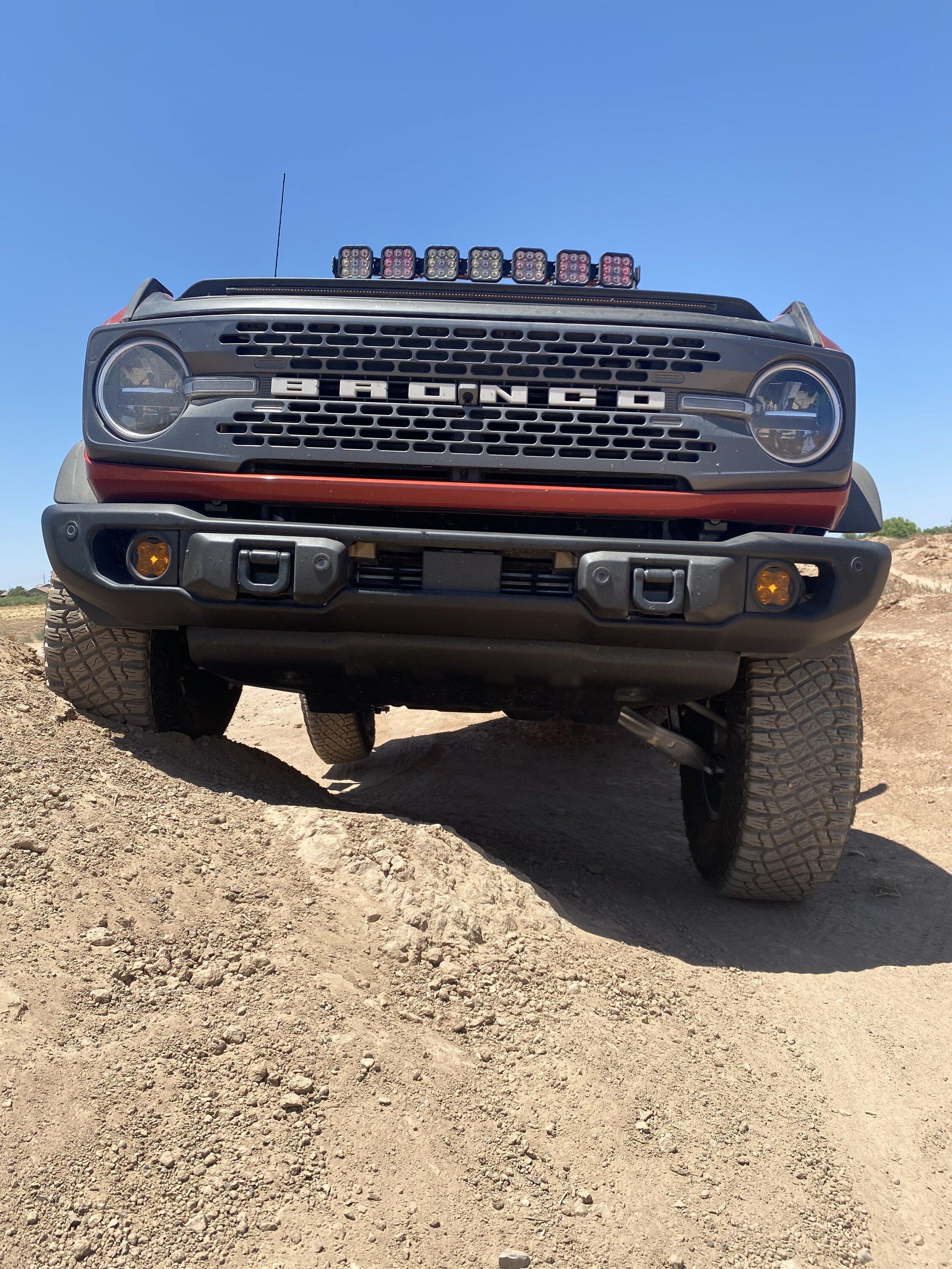 Ford Bronco ADS Racing Shocks Bronco Kit IMG_5370
