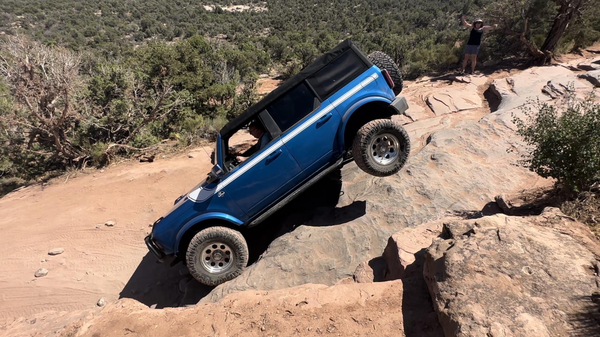Ford Bronco Sway bar quick disconnects IMG_3832