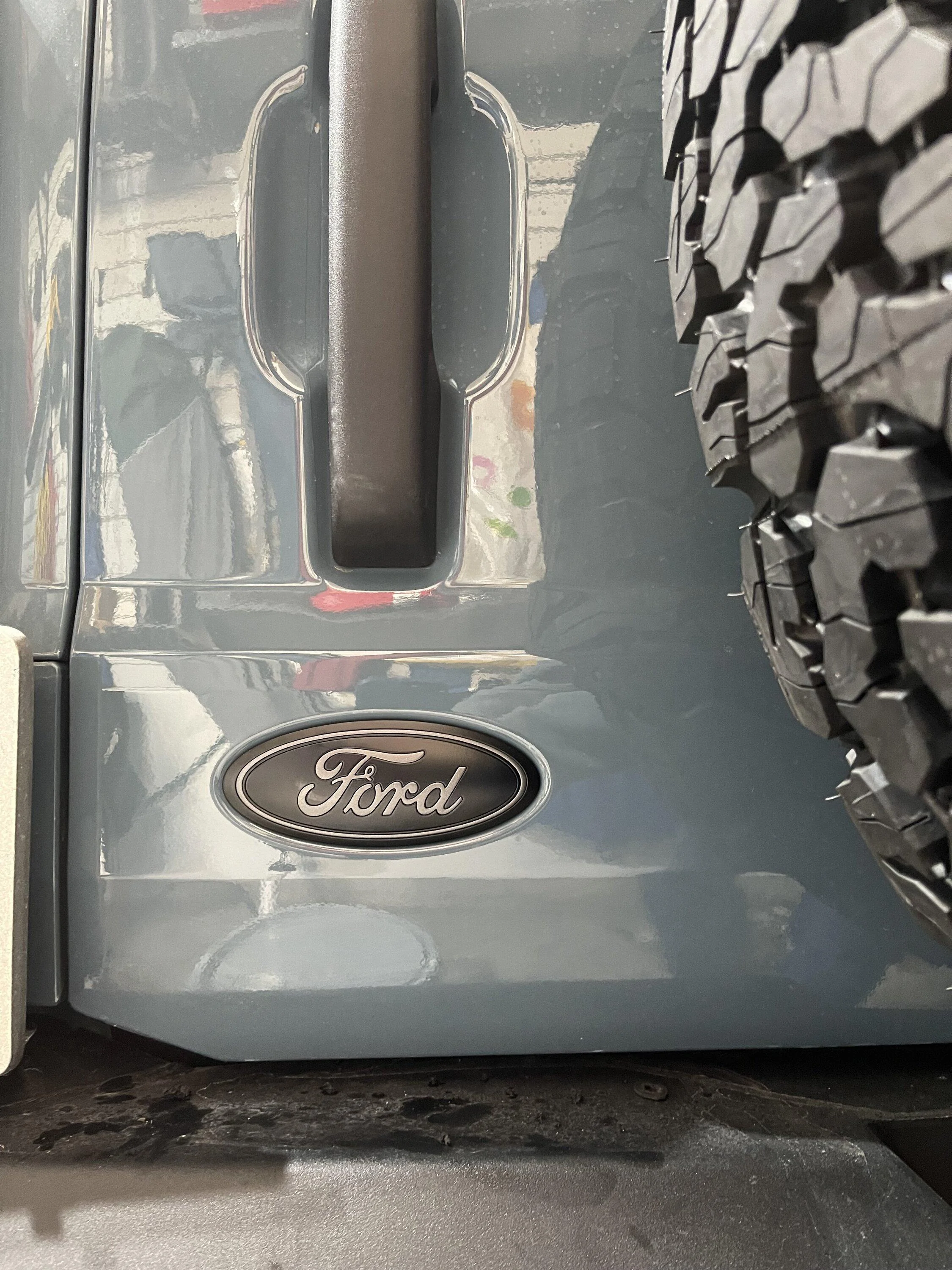Ford Bronco Blacked out emblems - recommendations? IMG_0102