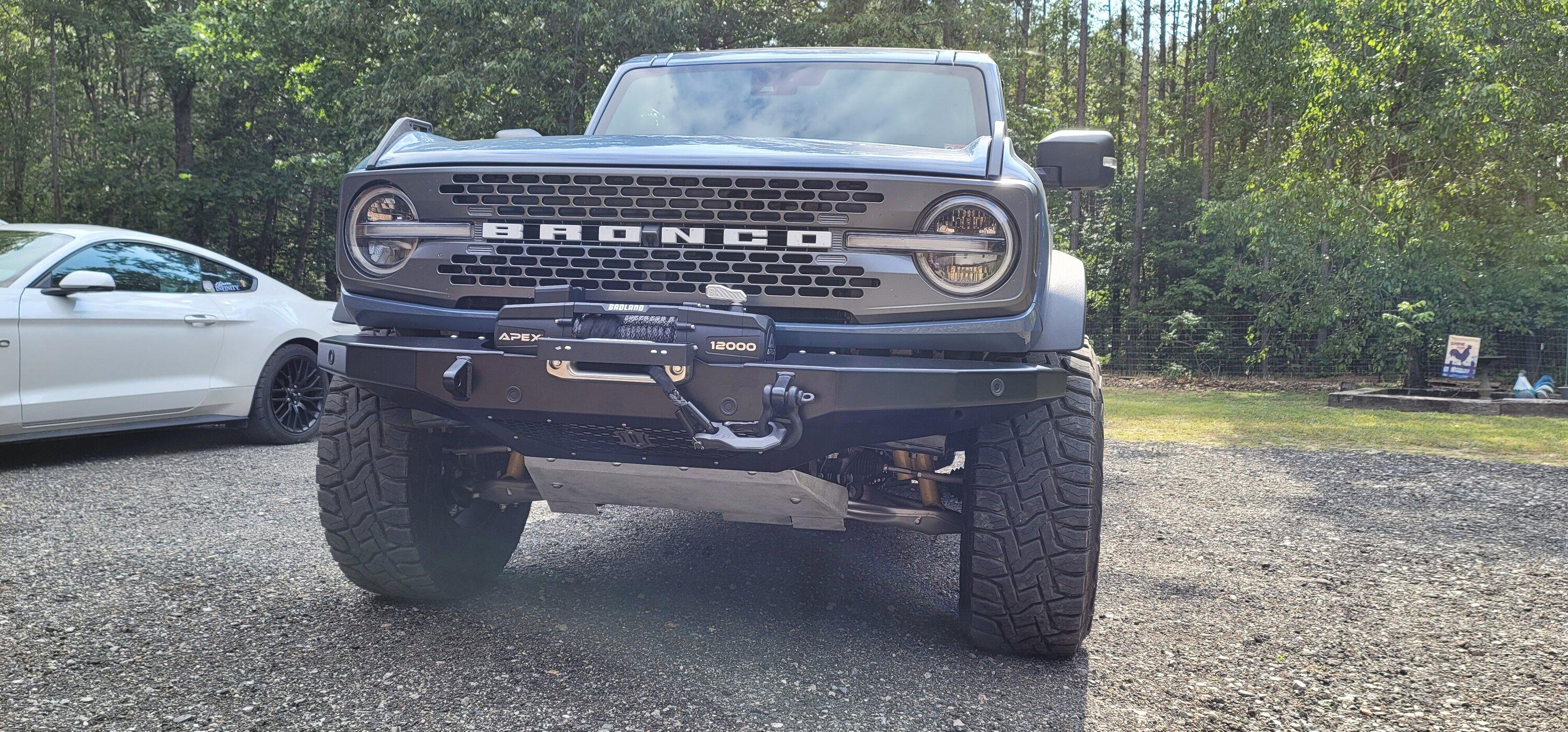 Ford Bronco BOSS'S(wife's) Azure Gray Metallic Badlands 20230604_164214
