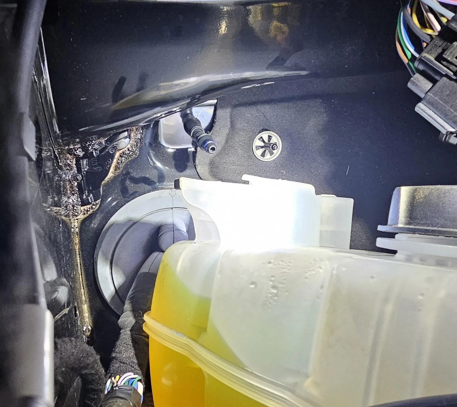 Ford Bronco DIY: Retrofit Bronco Hard Top (Prep Kit & Installation Write-Up) 3sTZrggxPlxzucp4eJDB7k1DK3VQRd1U0a-B97Q6D5zqA76eJg