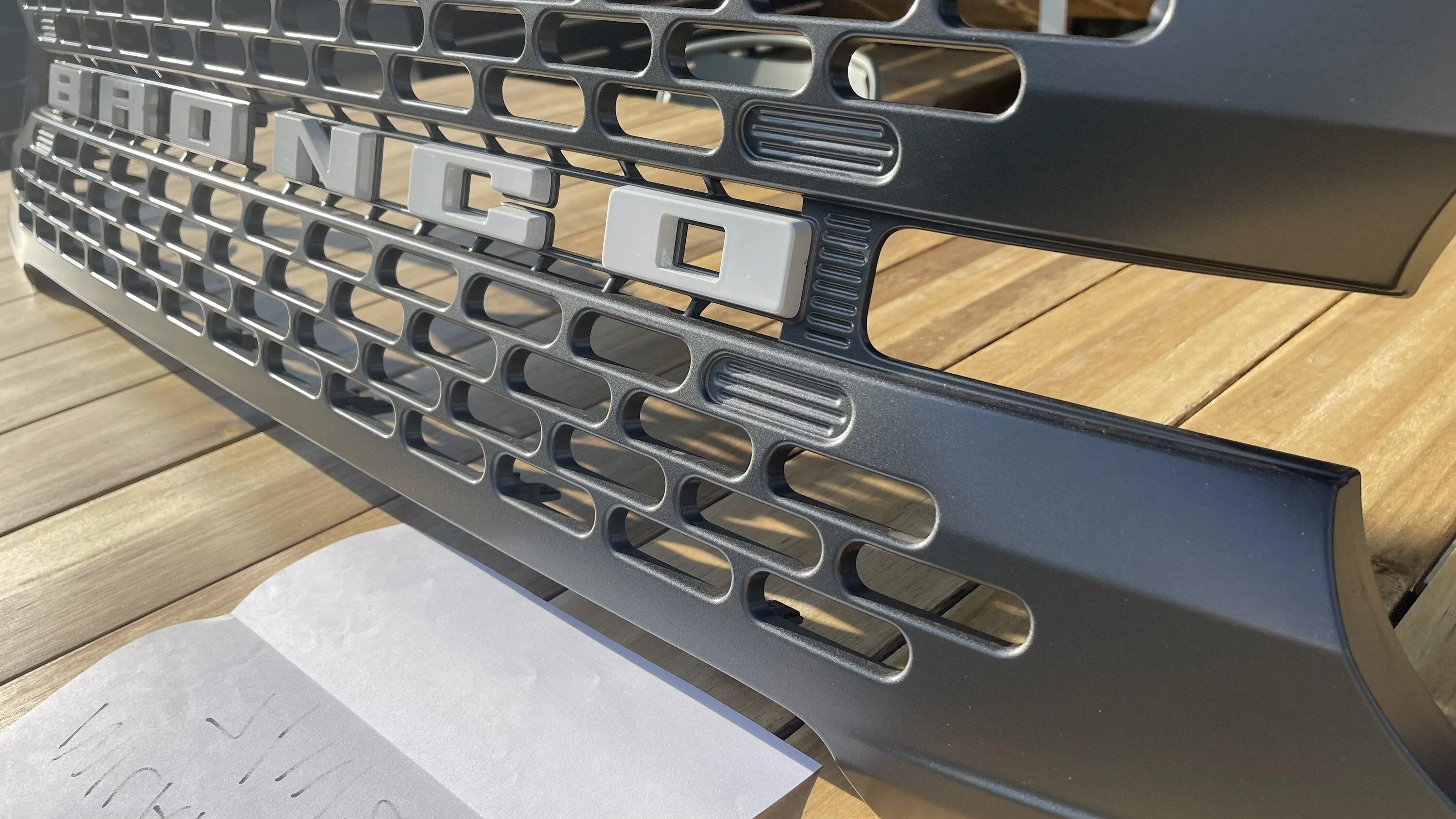 Ford Bronco FS: Badlands Grille ($300) 40B029FE-5982-4F5C-B14B-450C3BFB0A02
