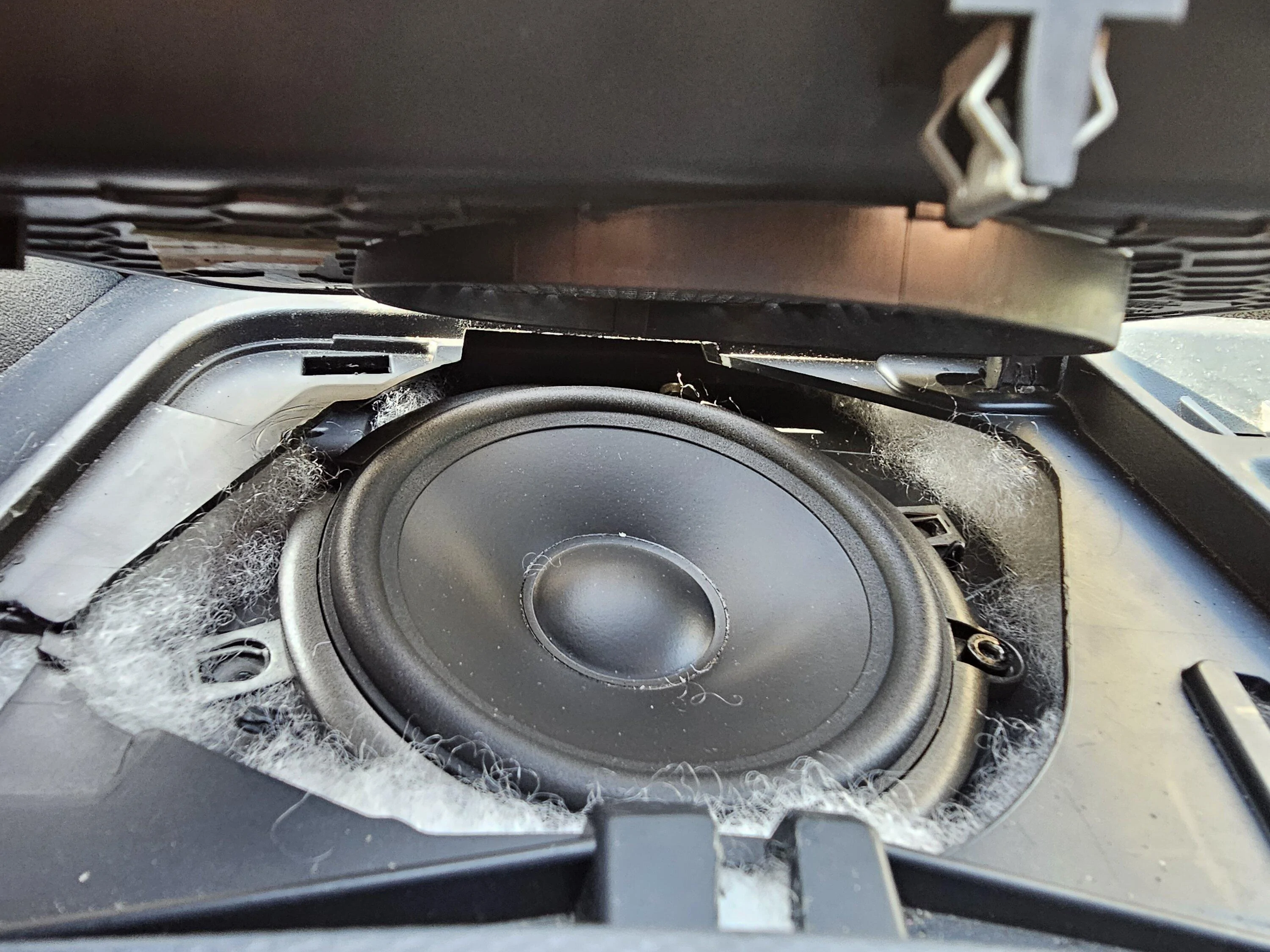 Ford Bronco IMPORTANT OBSERVATION: Audiofrog GB-40 in-dash 20230712_090907