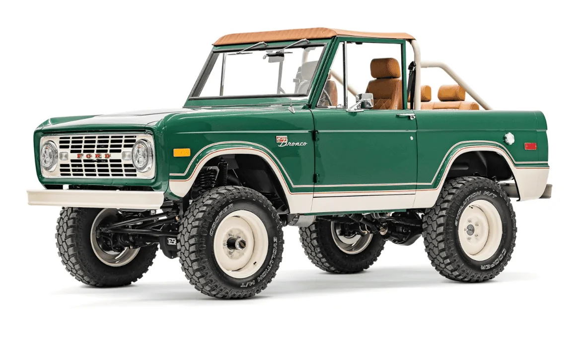 Ford Bronco Eruption Green Retromod with Ranger Stripes Screenshot 2023-07-12 111459