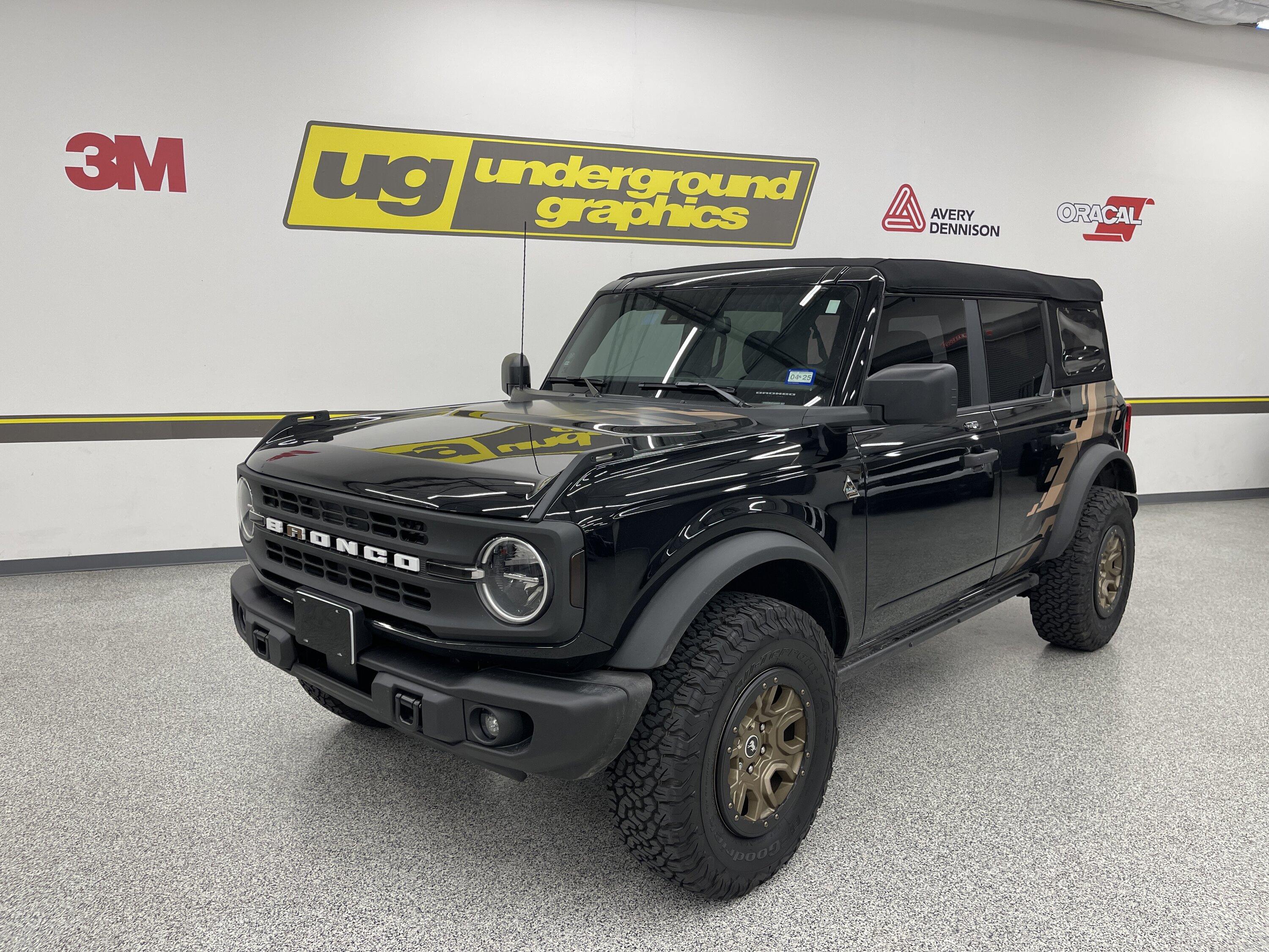Ford Bronco Black Diamond w/ brown Braptor Graphics IMG_3615.JPG