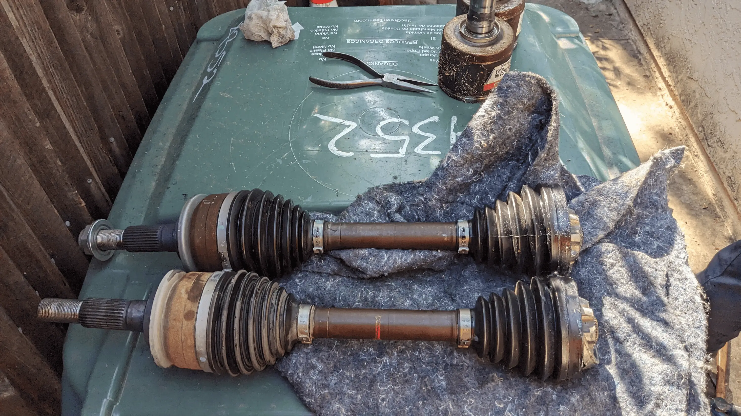 Ford Bronco Broken CV boots 1689270360202