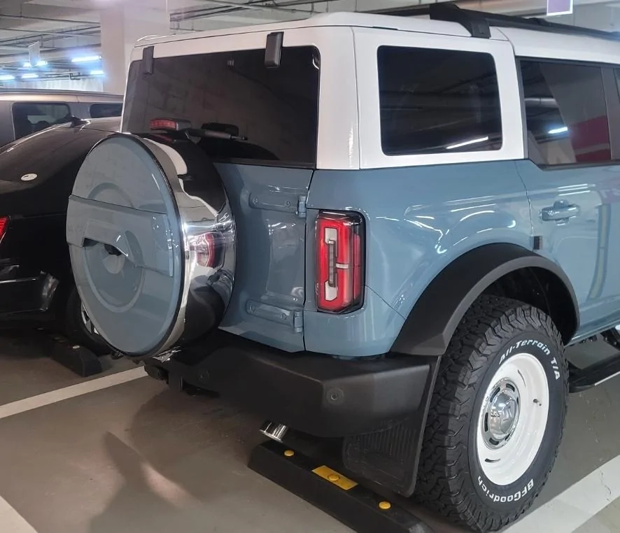 Ford Bronco Spare tire cover made from tire cover, paint and stainless rims SmartSelect_20230714_225453_Gallery