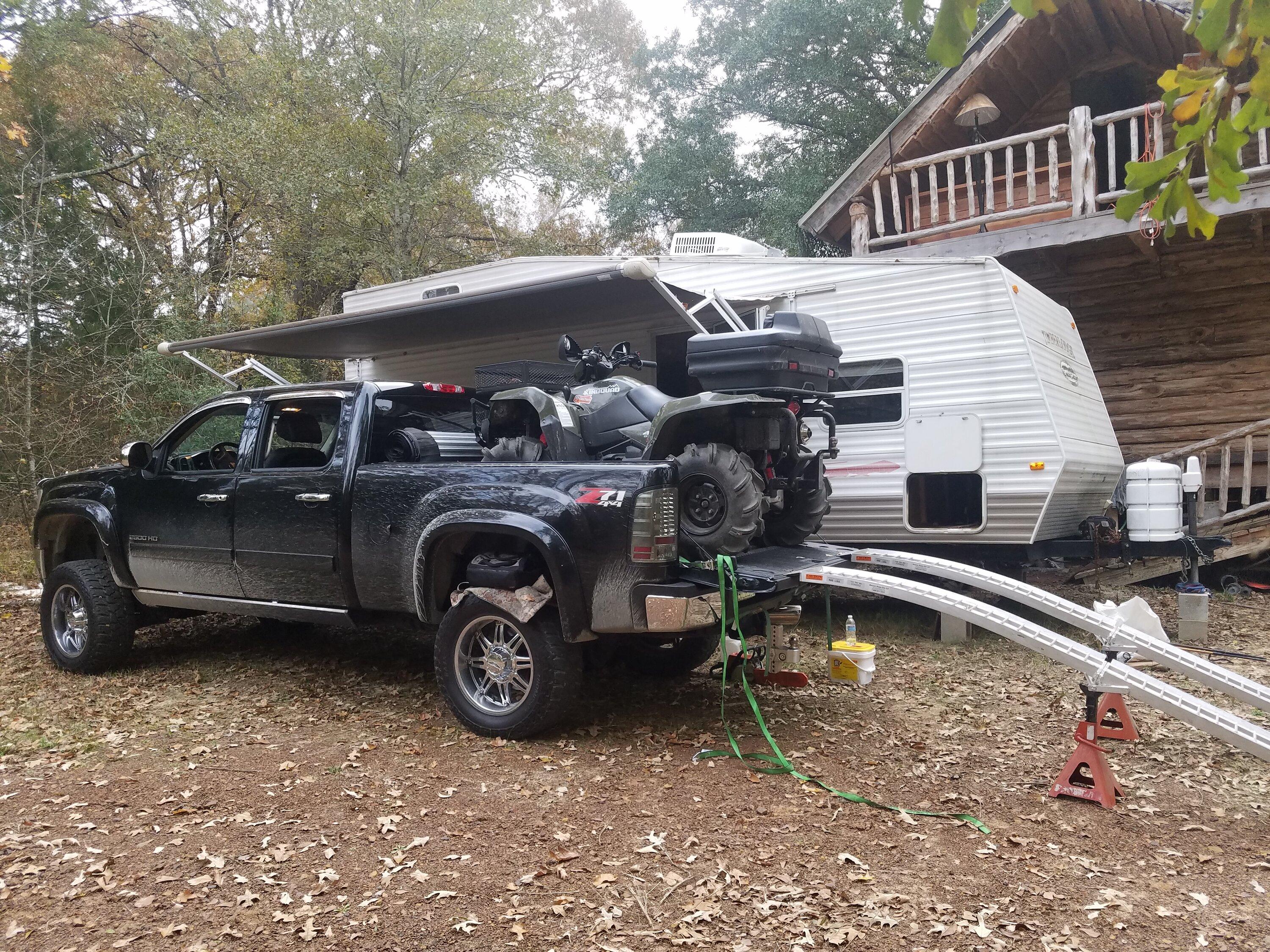 Ford Bronco First time I've seen this. (shipping damage) 20181124_162441