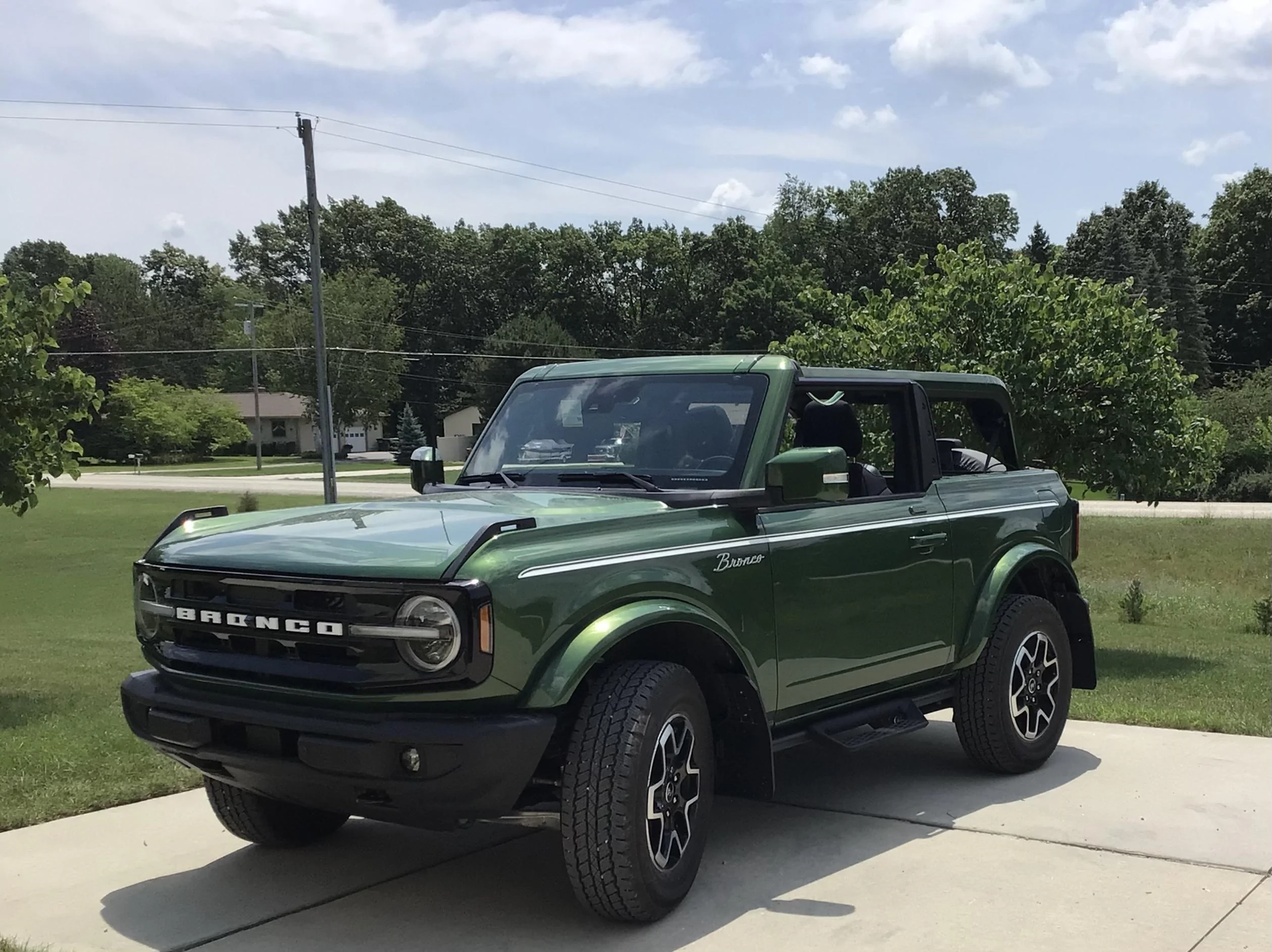 Ford Bronco 2-Door Bronco Glamour Shots? 028ED428-66D3-460A-965C-1A57BFE52F04