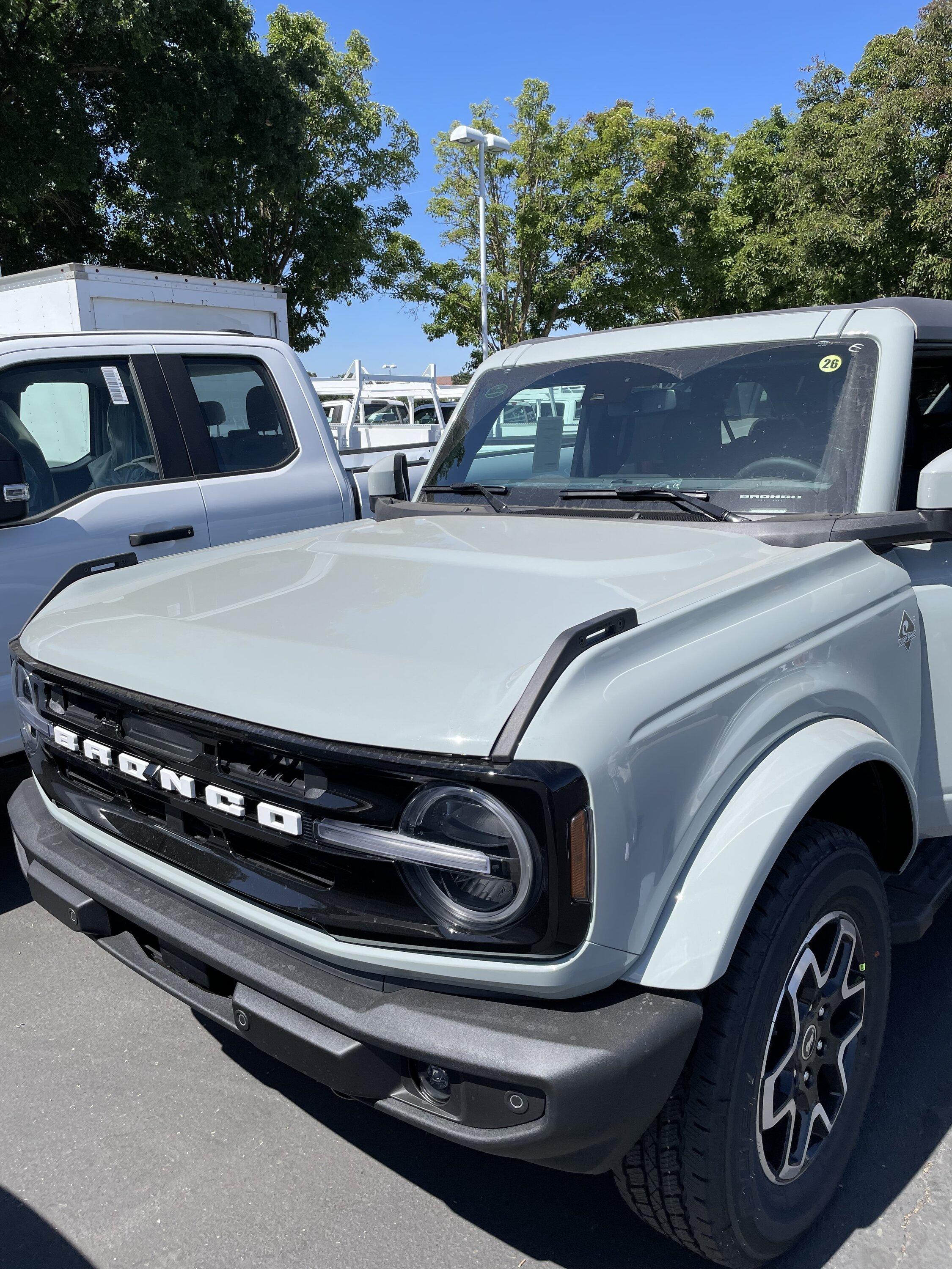 Ford Bronco CACTUS GRAY Bronco Club IMG_0490