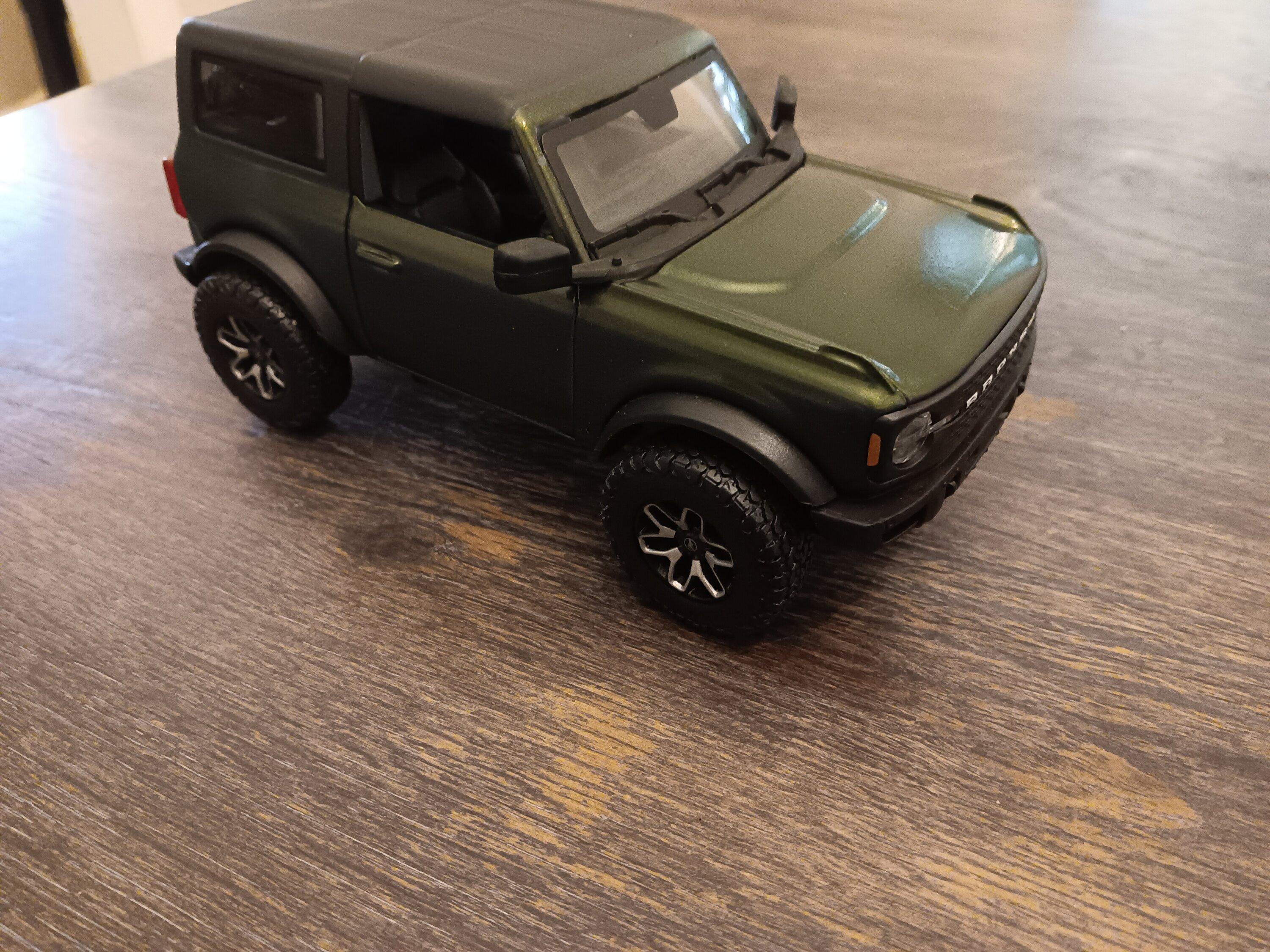 Ford Bronco Custom Maisto Model painted 20230715_184436