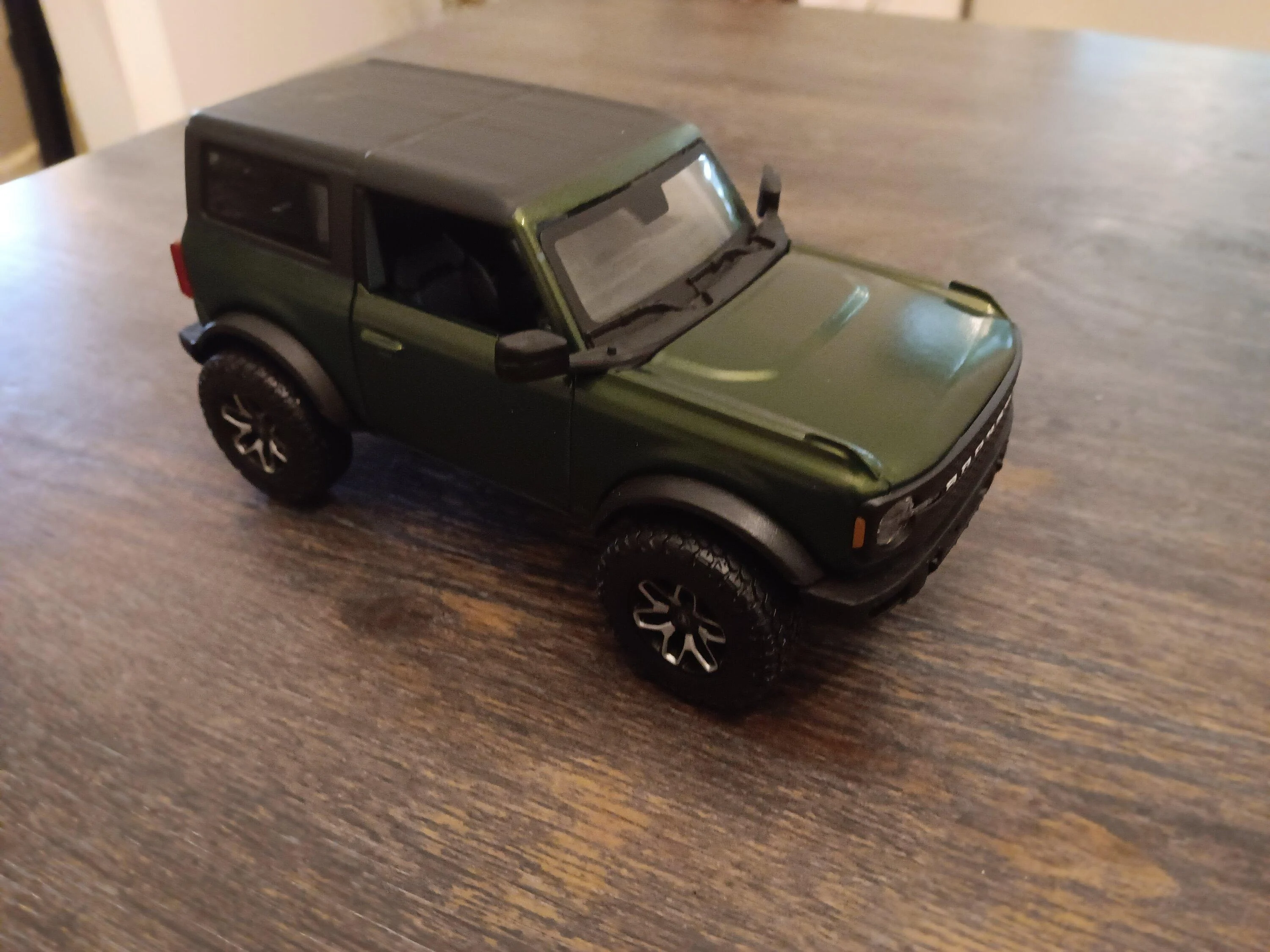 Ford Bronco Custom Maisto Model painted 20230715_184438