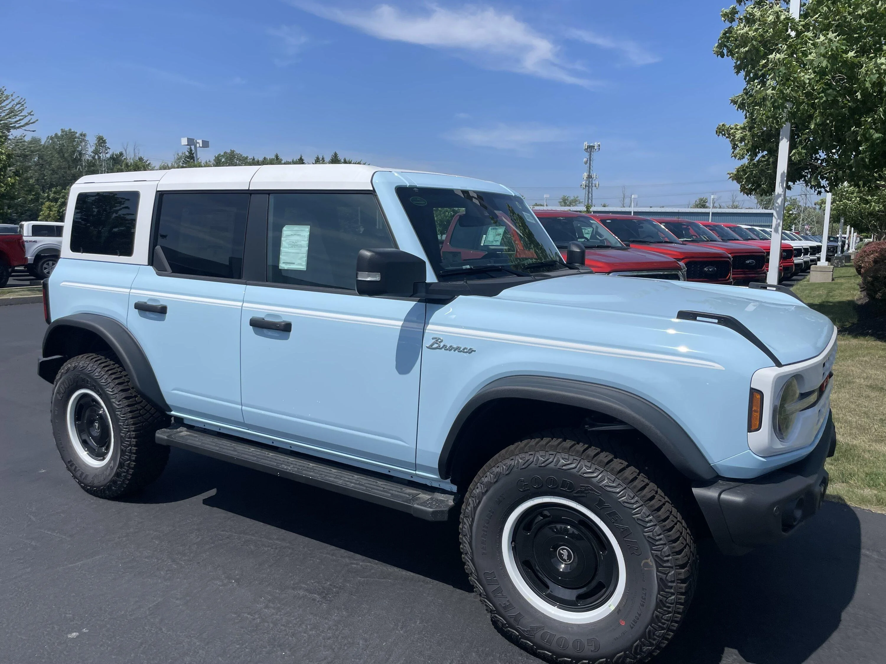 Ford Bronco HERITAGE EDITION Bronco Club IMG_6129
