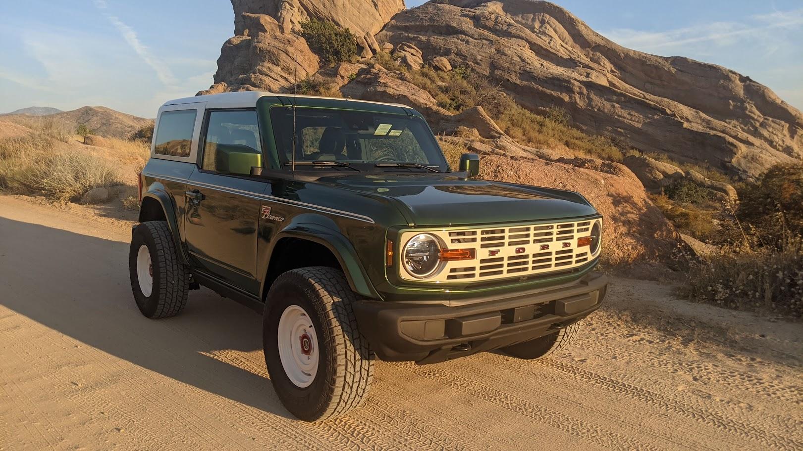 Ford Bronco 2-Door Bronco Glamour Shots? FrontRH34close