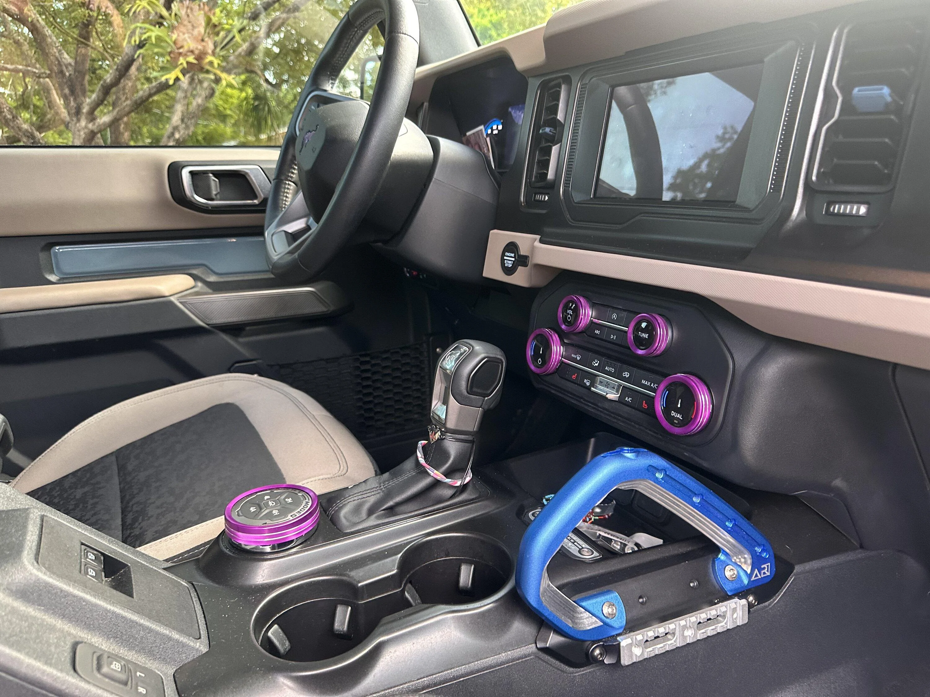 Ford Bronco Interior pics! Lets see 'em 77E37F84-4A9A-4C74-864C-C626610DD4F5