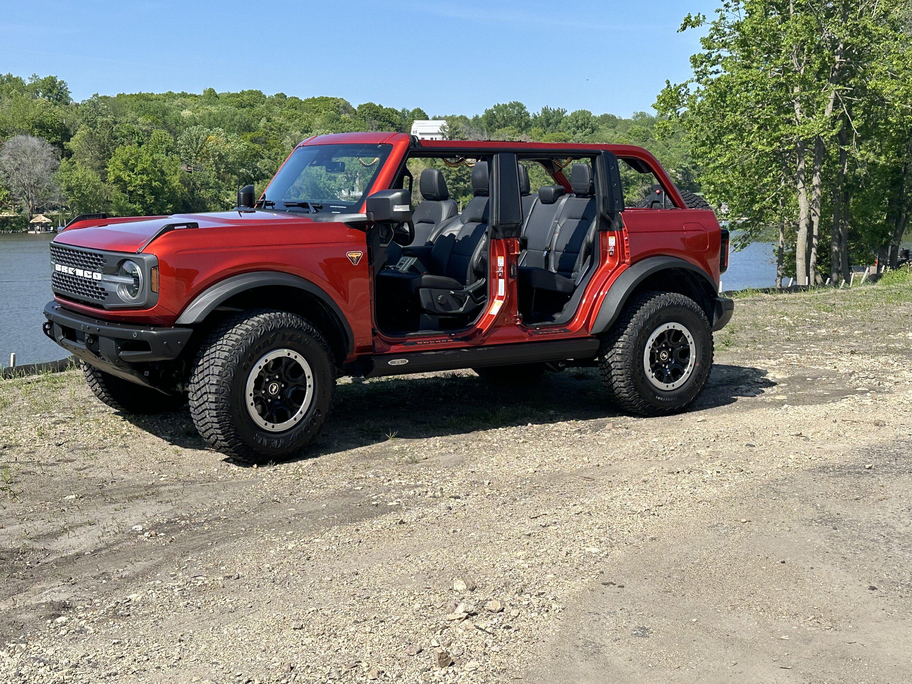 Ford Bronco Fully Naked thread! -- All Doors and Tops Off Pics mymvW5bGS82VG+pl%ICz6A