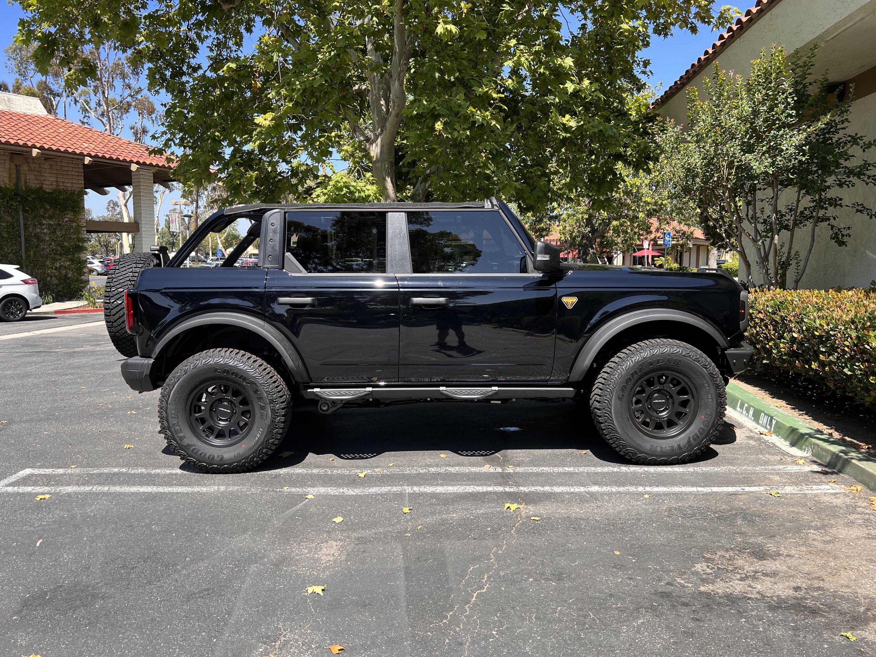 Ford Bronco Sasquatch Takeoffs vs Bilstein 6100s IMG_0952