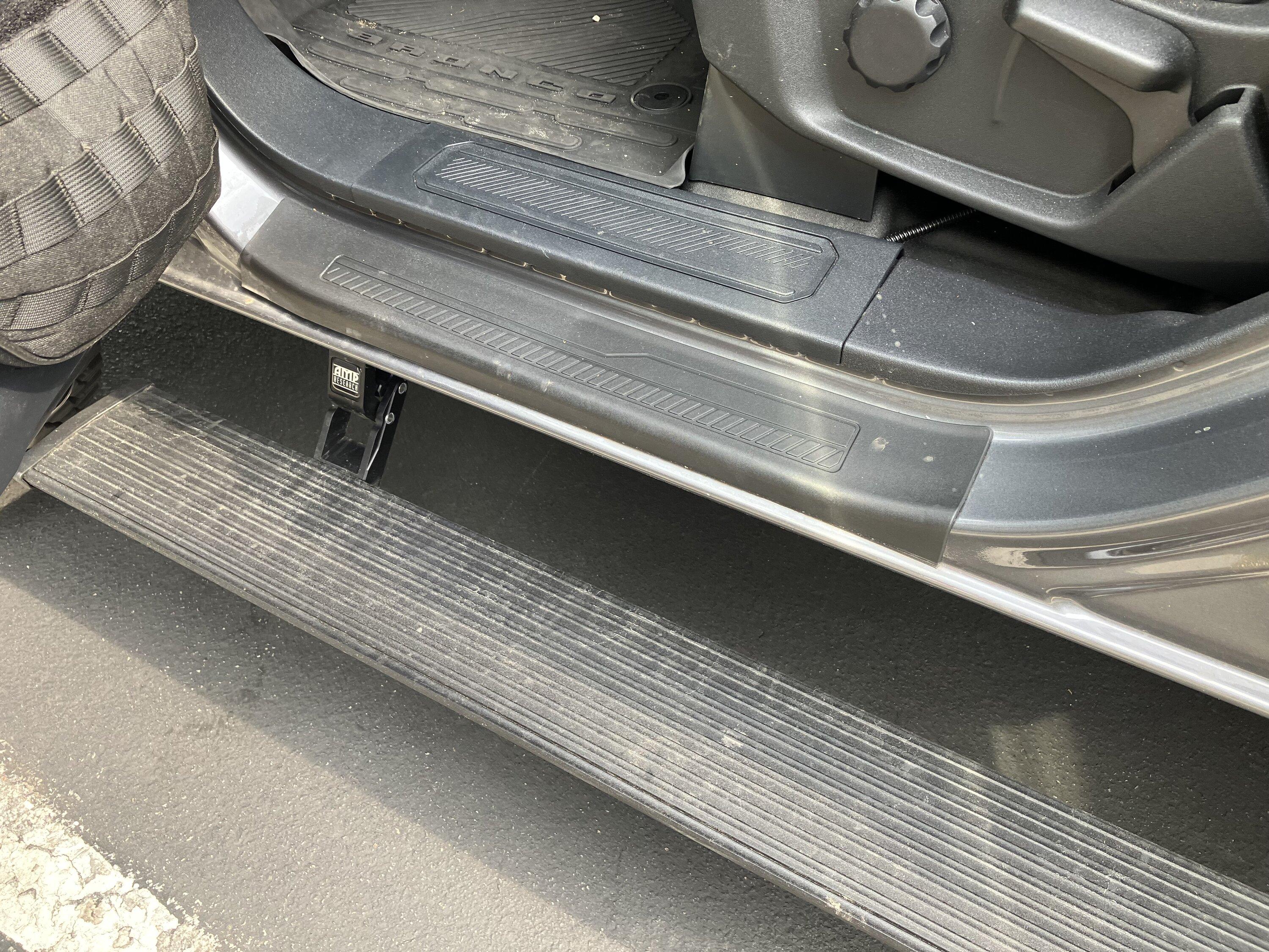 Ford Bronco Door sill protection - full edge IMG_0549
