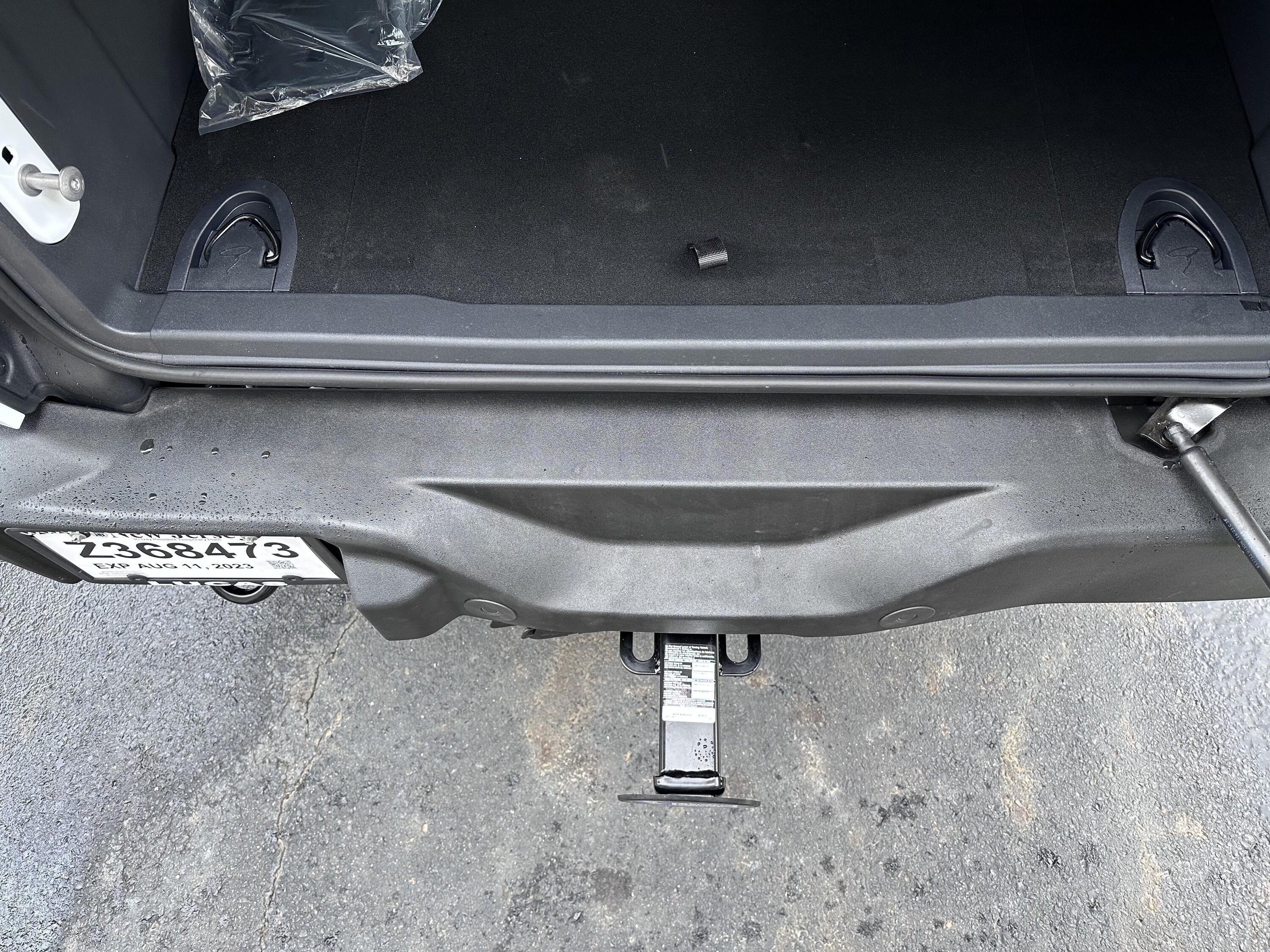 Ford Bronco Cargo hitch/motorcycle carrier 53059023596_e27b23a0bc_4k