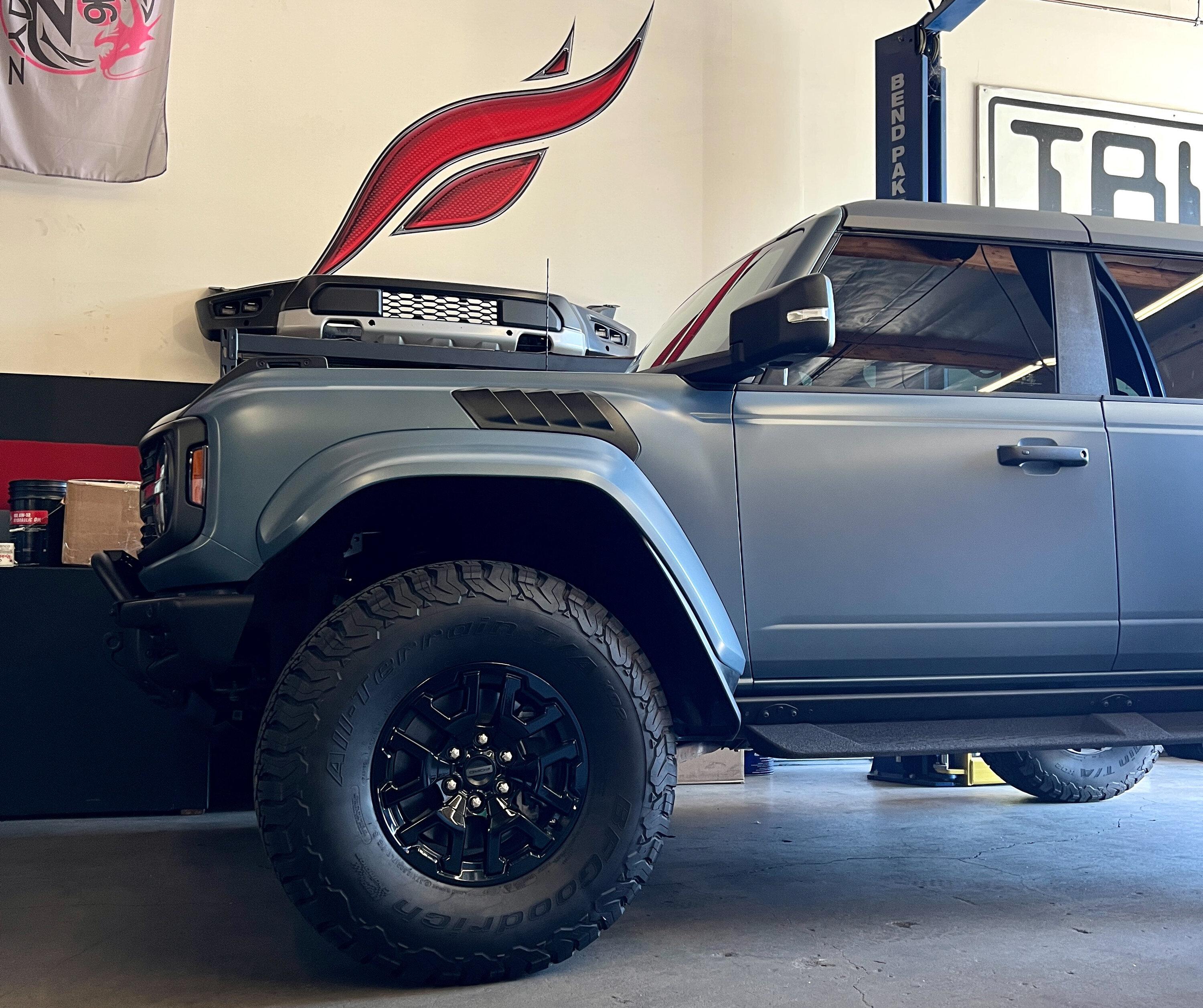 Ford Bronco NEW! Bronco Raptor ”UNI” Chase Light Mount by Fast Intentions A472DD5E-6789-429E-9E49-DA9572875694.JPEG