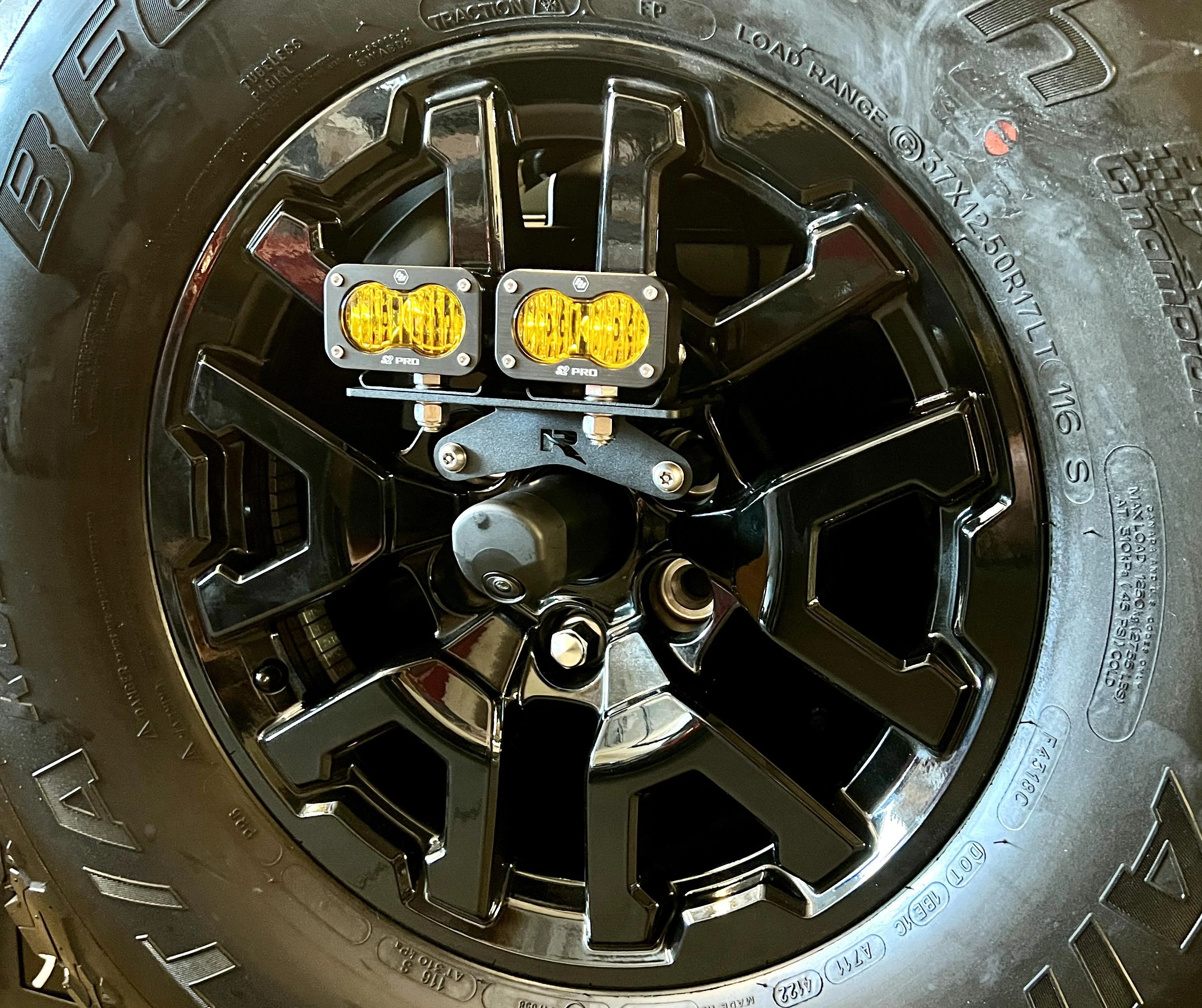Ford Bronco NEW! Bronco Raptor ”UNI” Chase Light Mount by Fast Intentions 661B6612-C965-4065-A5CB-1909A15041E1