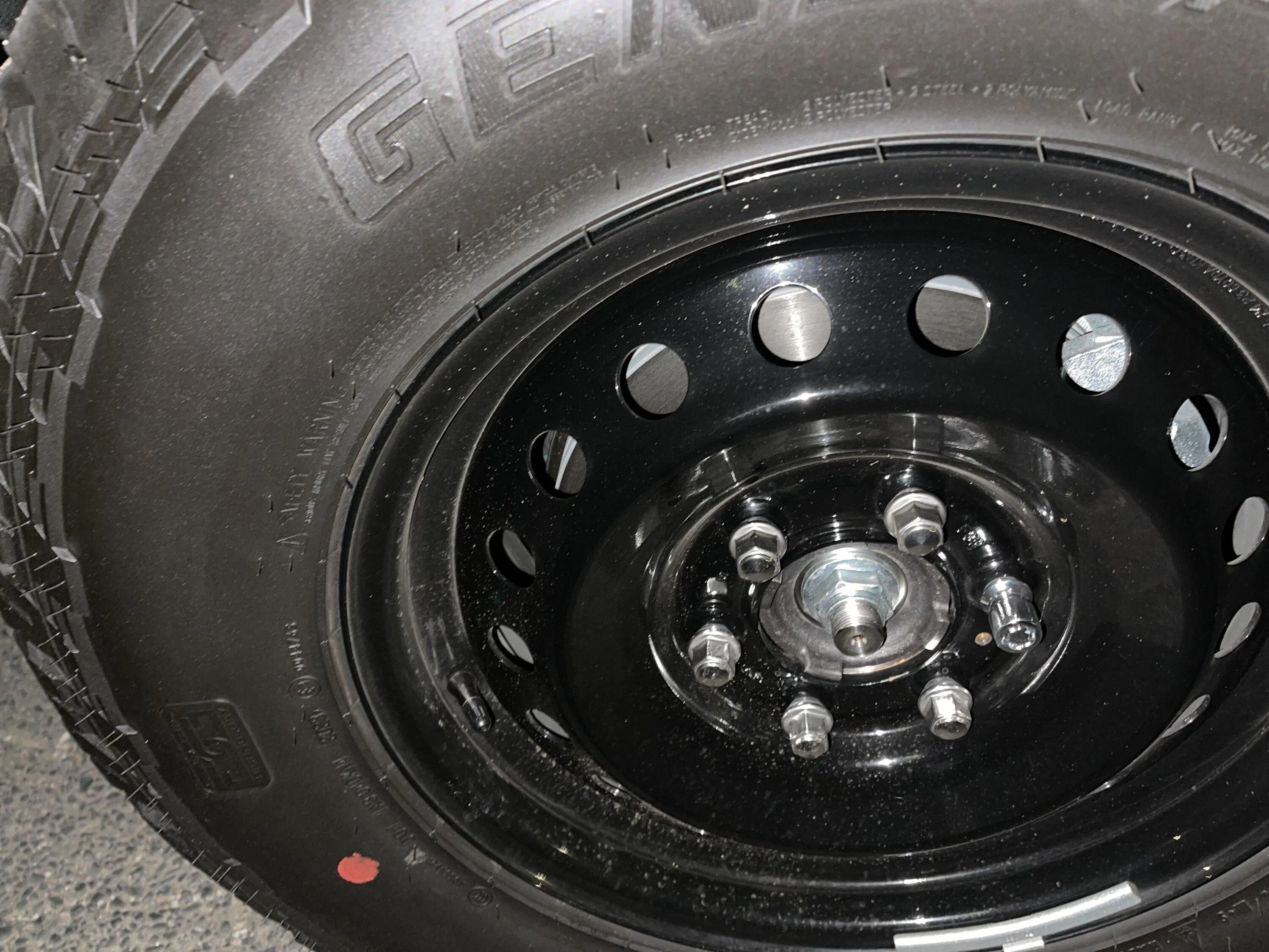 Ford Bronco Lost hub cap center cover IMG_0884