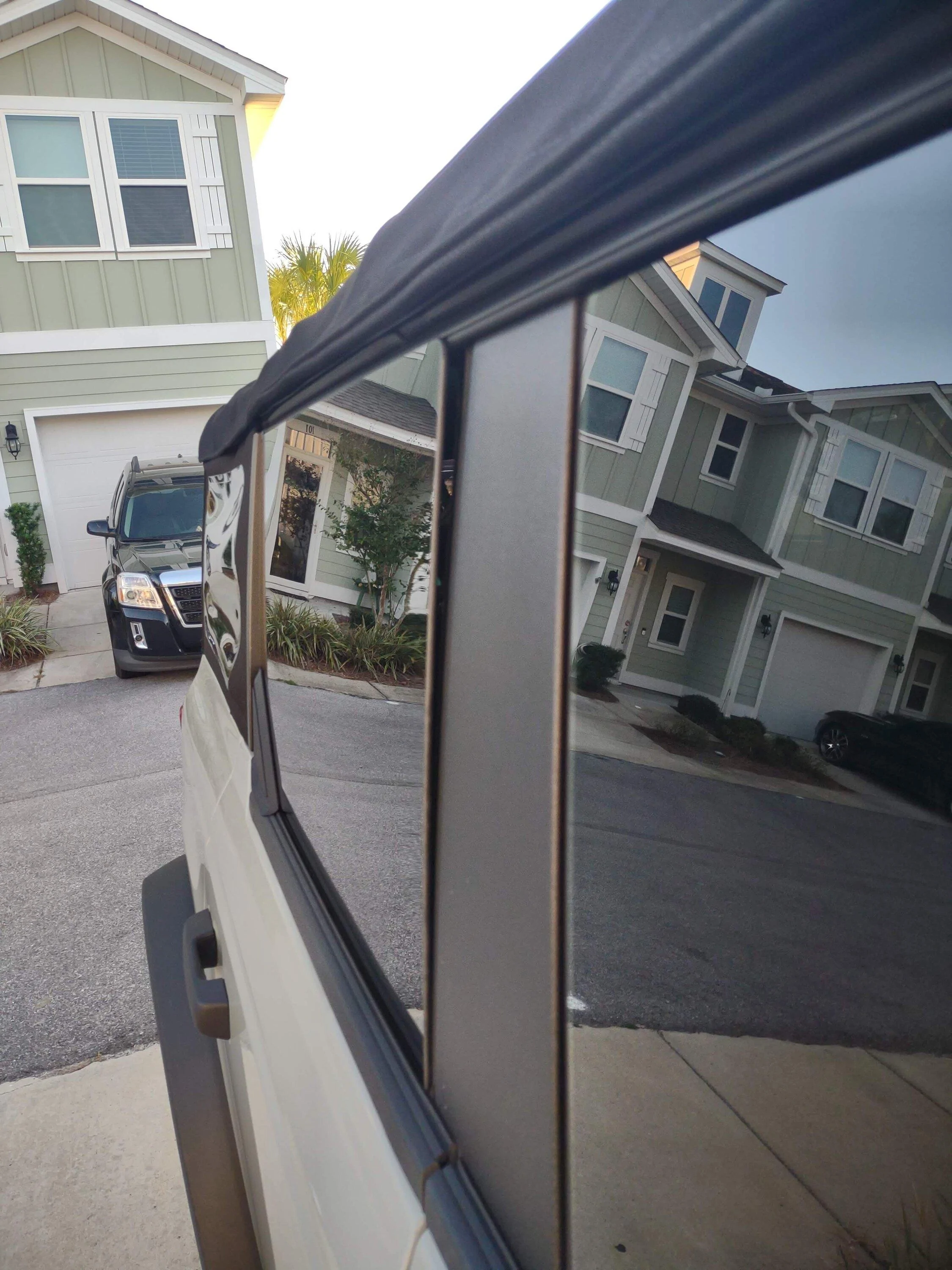 Ford Bronco Fixed! Any one have issues with windows not going all the way up? IMG_20221015_173159273