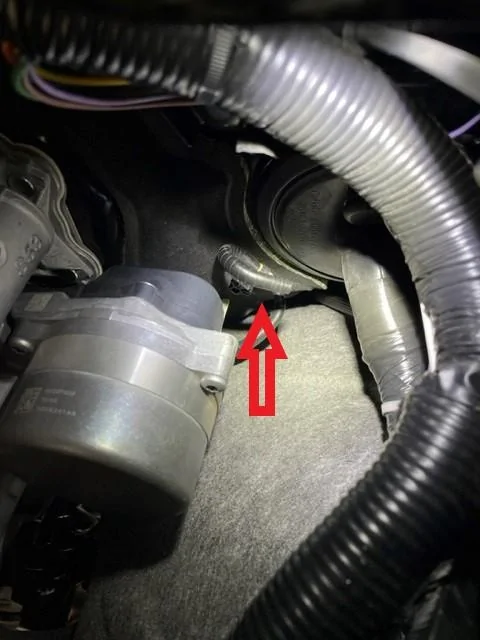 Ford Bronco Unplugged hose bronco2